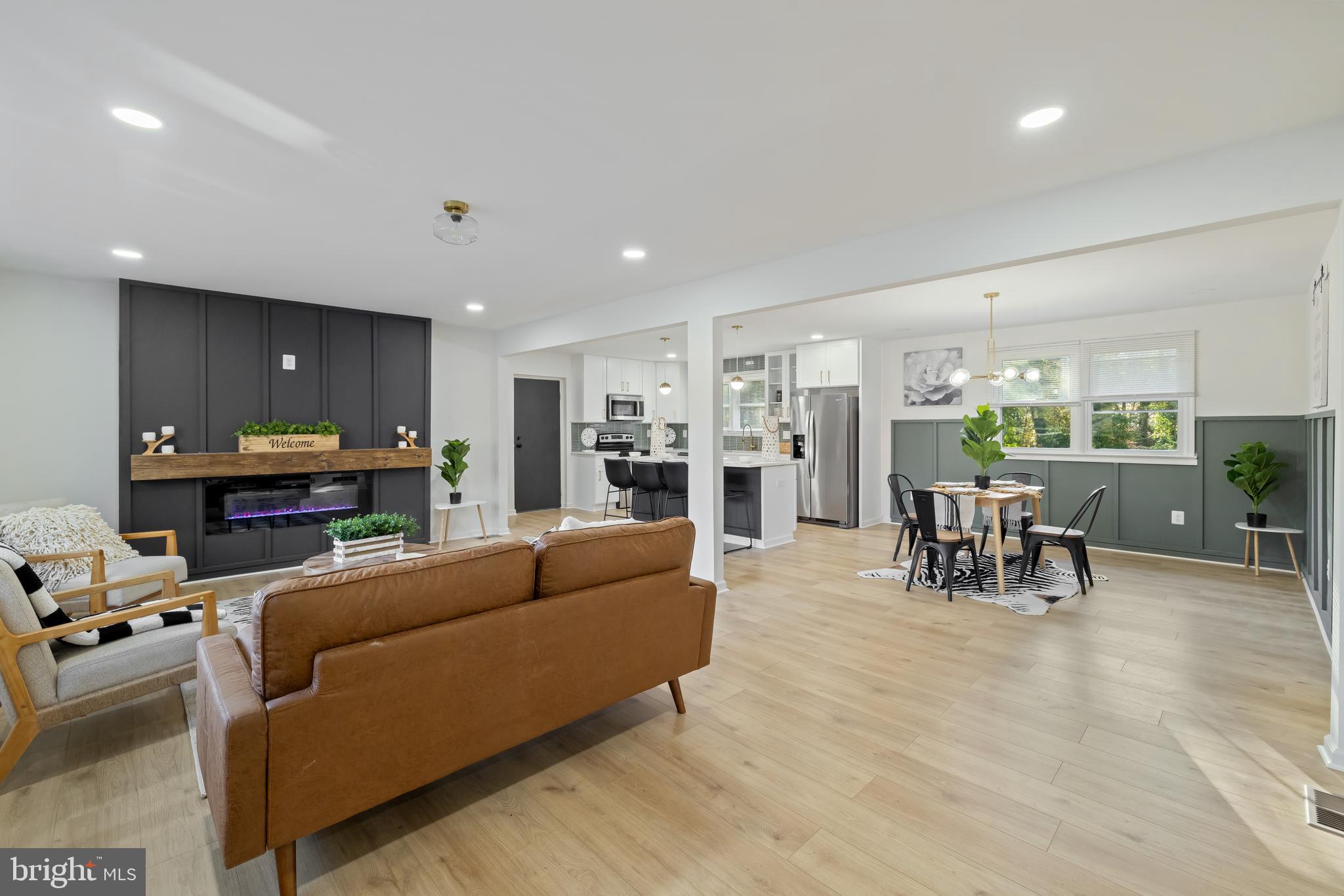 YORKSHIRE VILLAGE - Residential