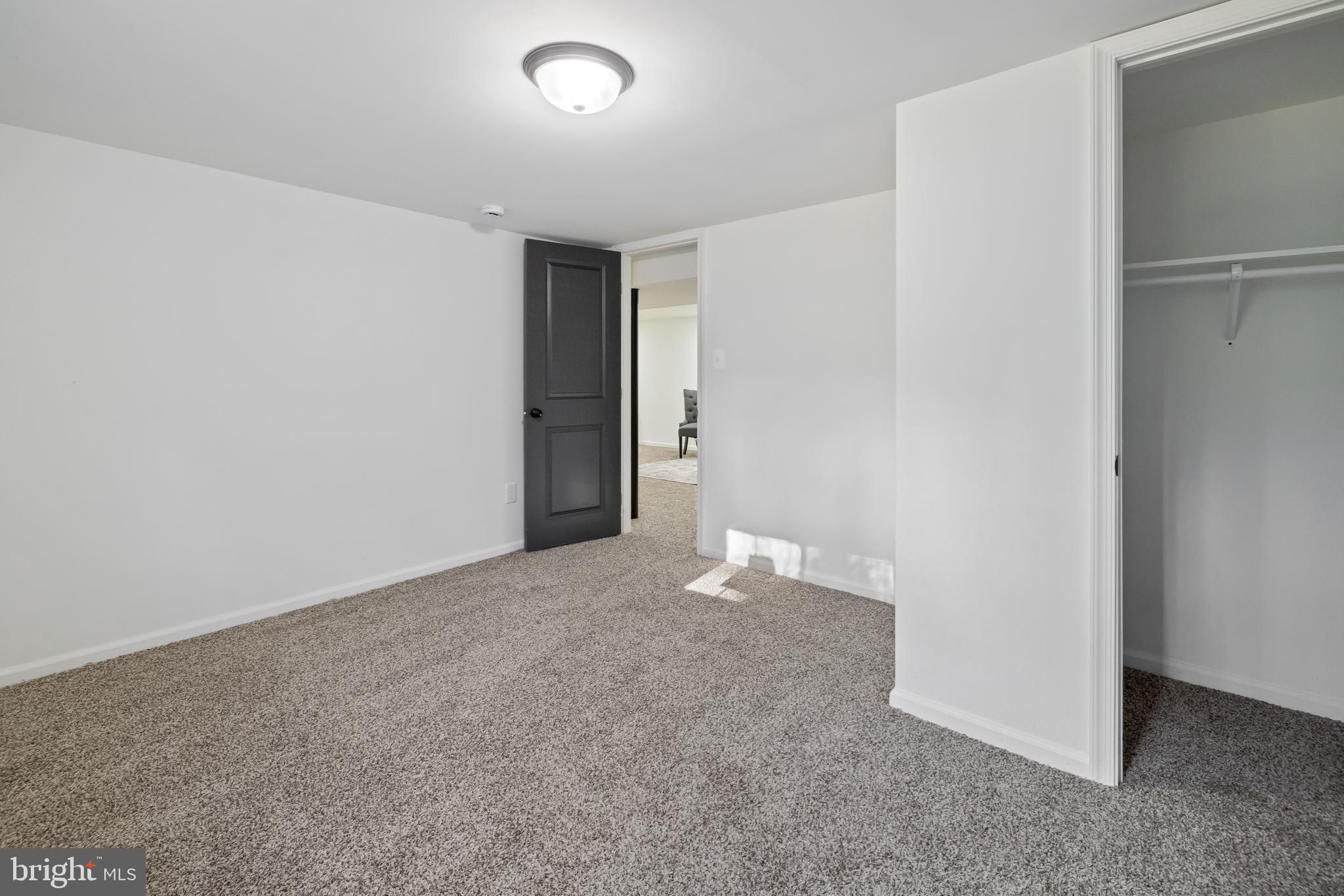 YORKSHIRE VILLAGE - Residential