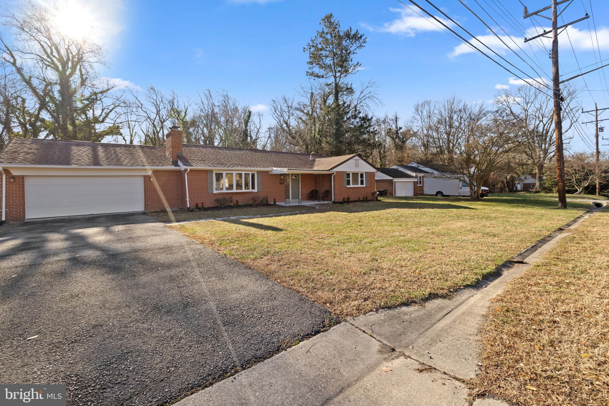 YORKSHIRE VILLAGE - Residential