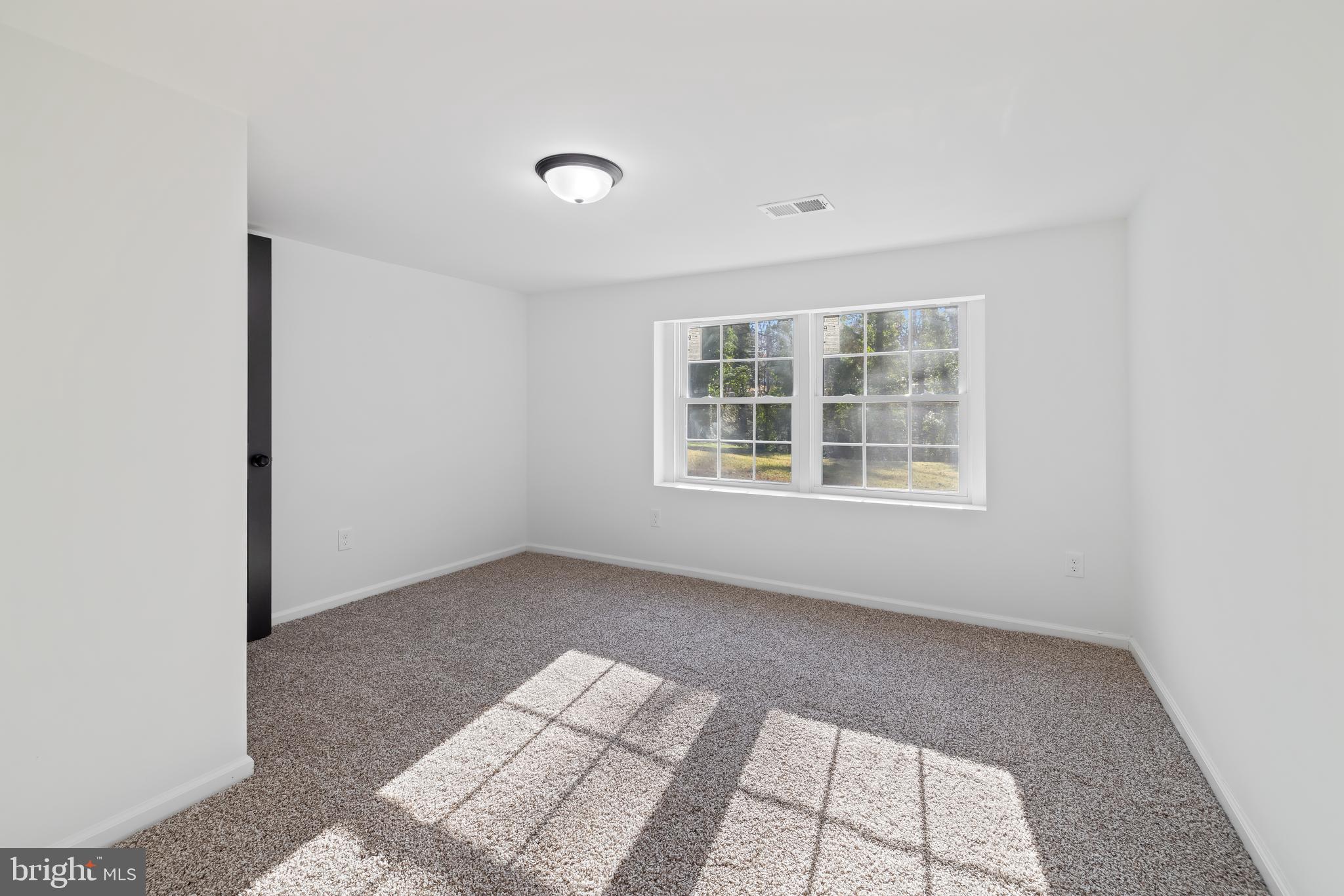 YORKSHIRE VILLAGE - Residential