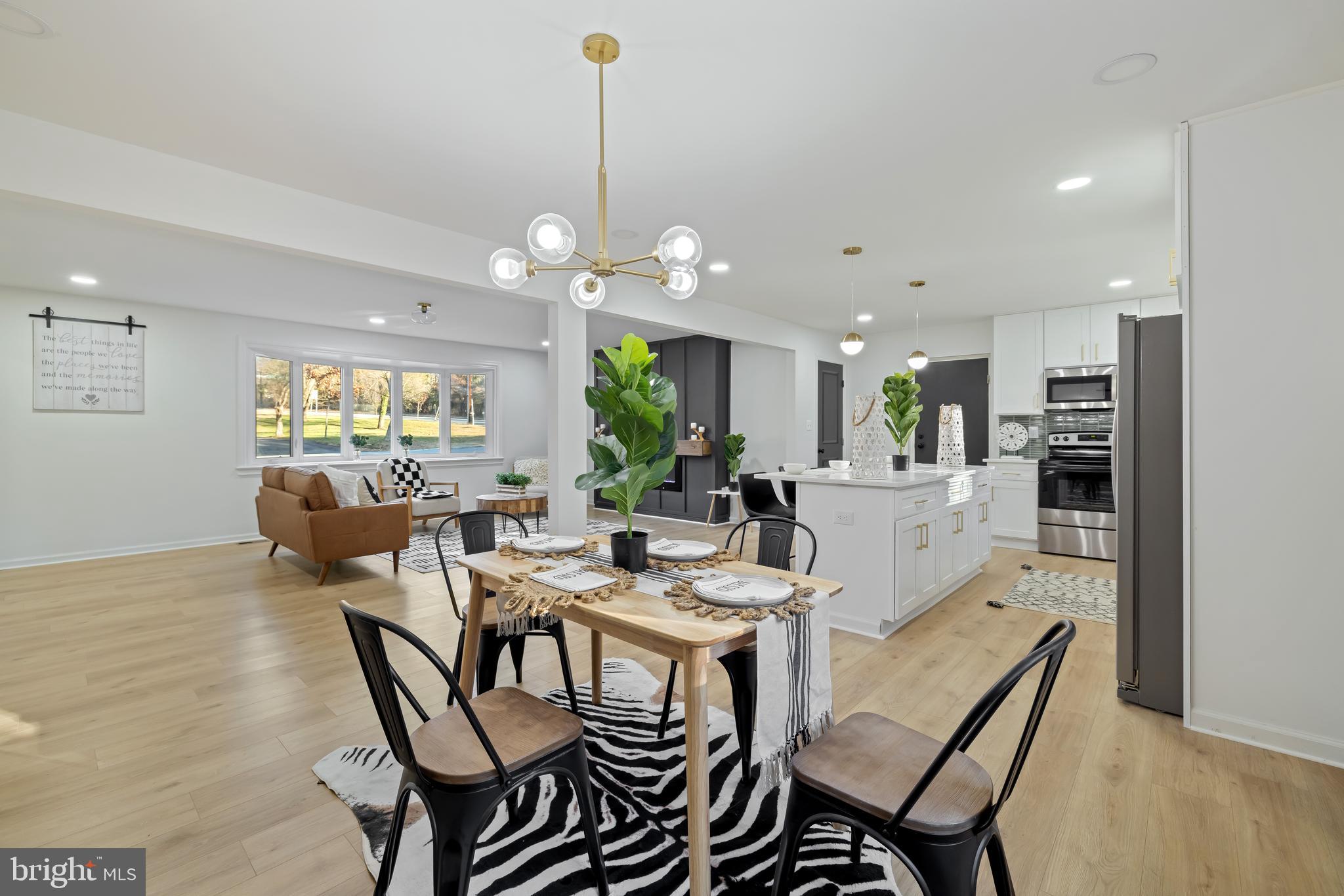 YORKSHIRE VILLAGE - Residential