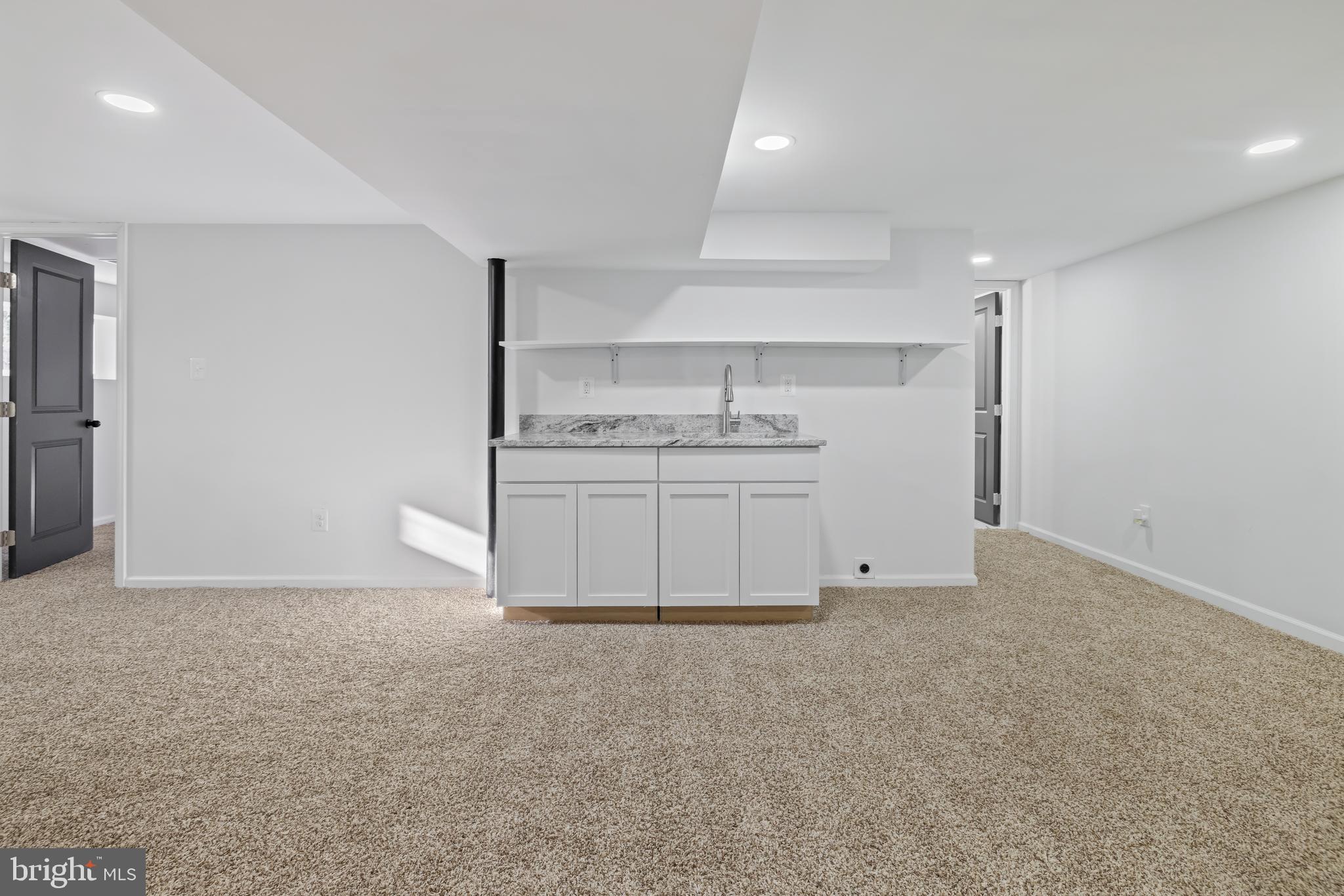 YORKSHIRE VILLAGE - Residential