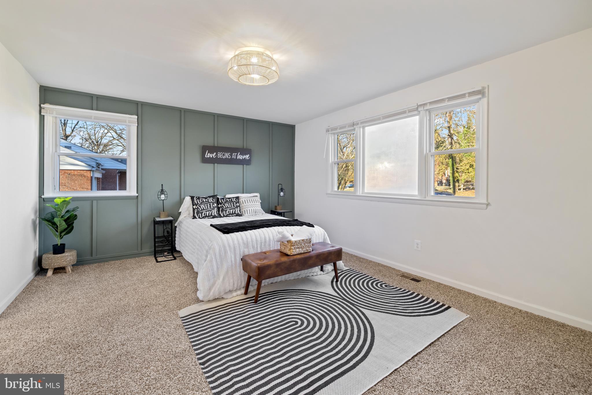 YORKSHIRE VILLAGE - Residential