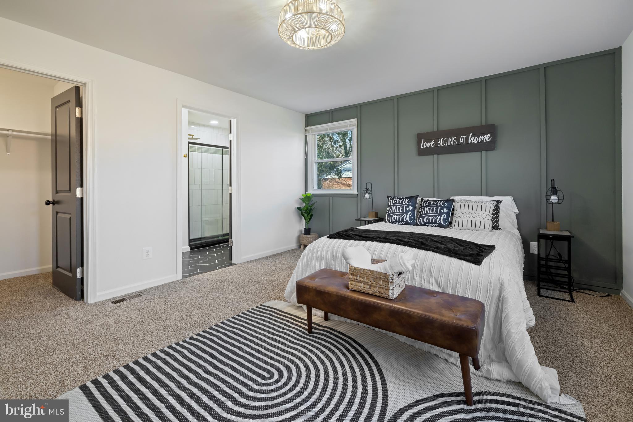 YORKSHIRE VILLAGE - Residential