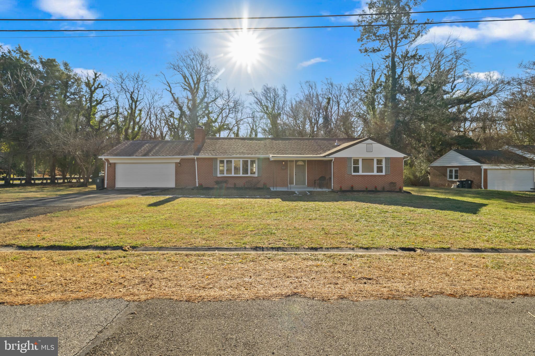 YORKSHIRE VILLAGE - Residential