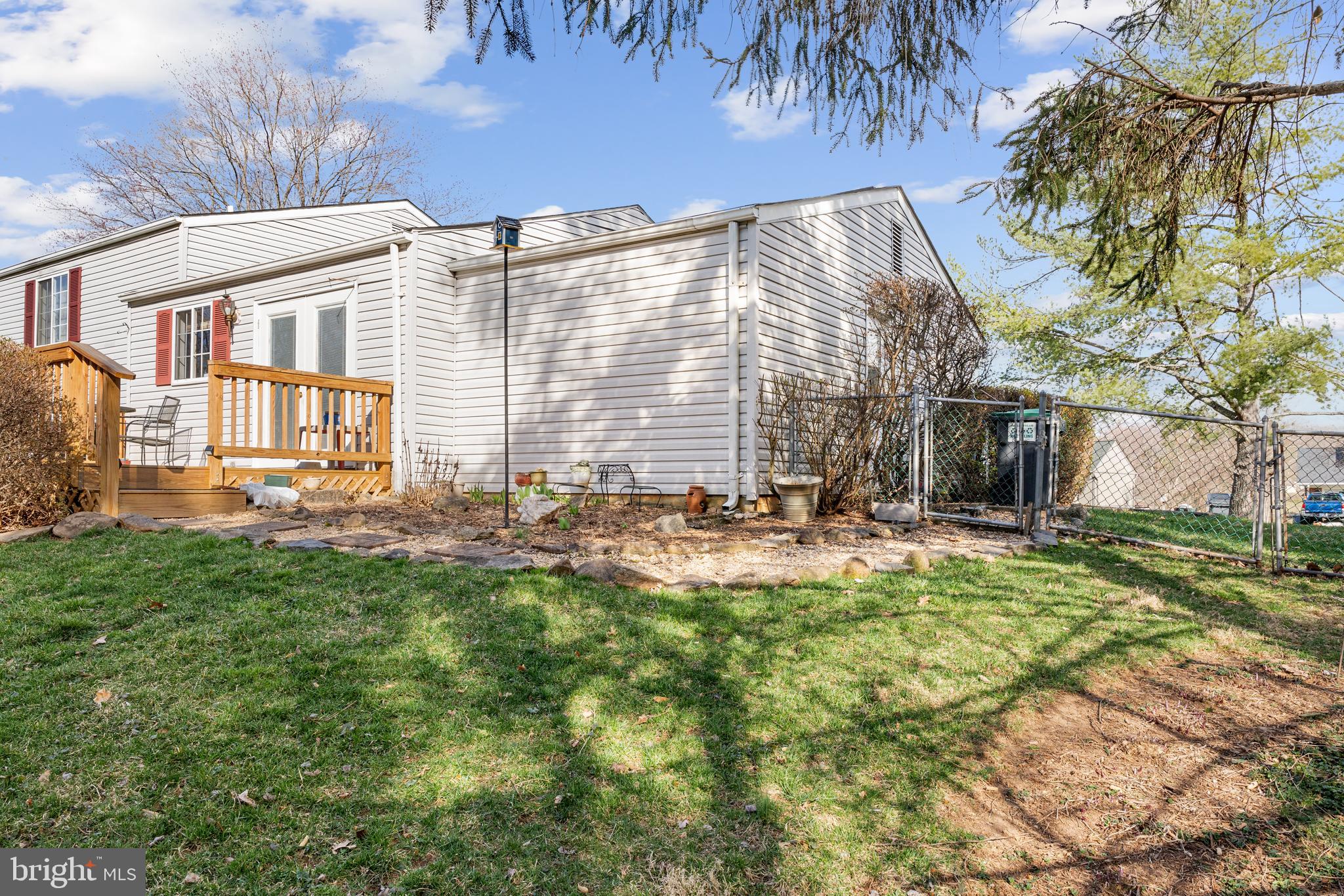 WARRENTON LAKES - Residential