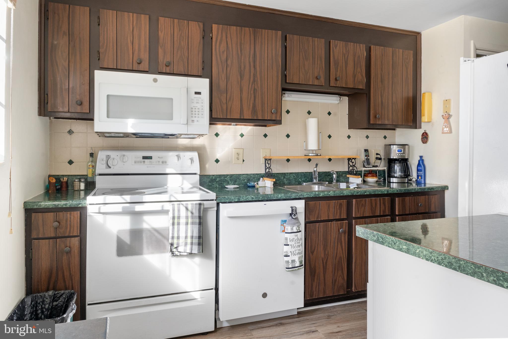 WARRENTON LAKES - Residential