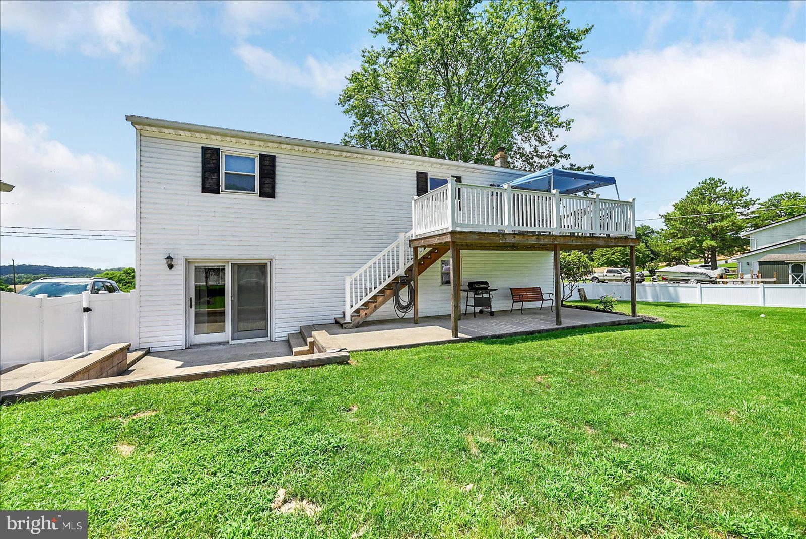 3370 GRANDVIEW DRIVE