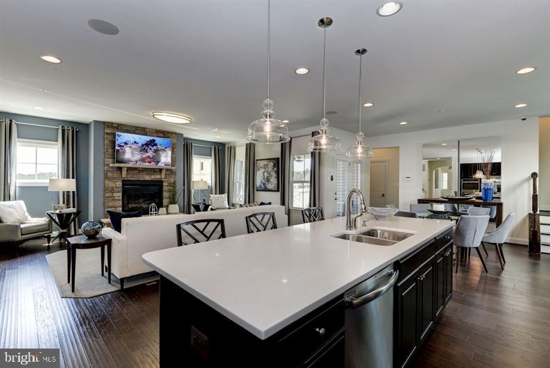 GREENLEIGH AT CROSSROADS - Residential