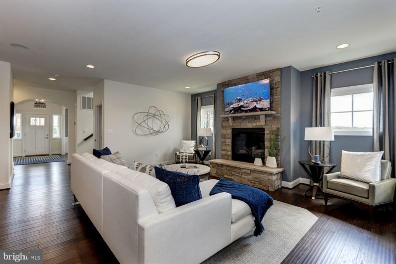 GREENLEIGH AT CROSSROADS - Residential