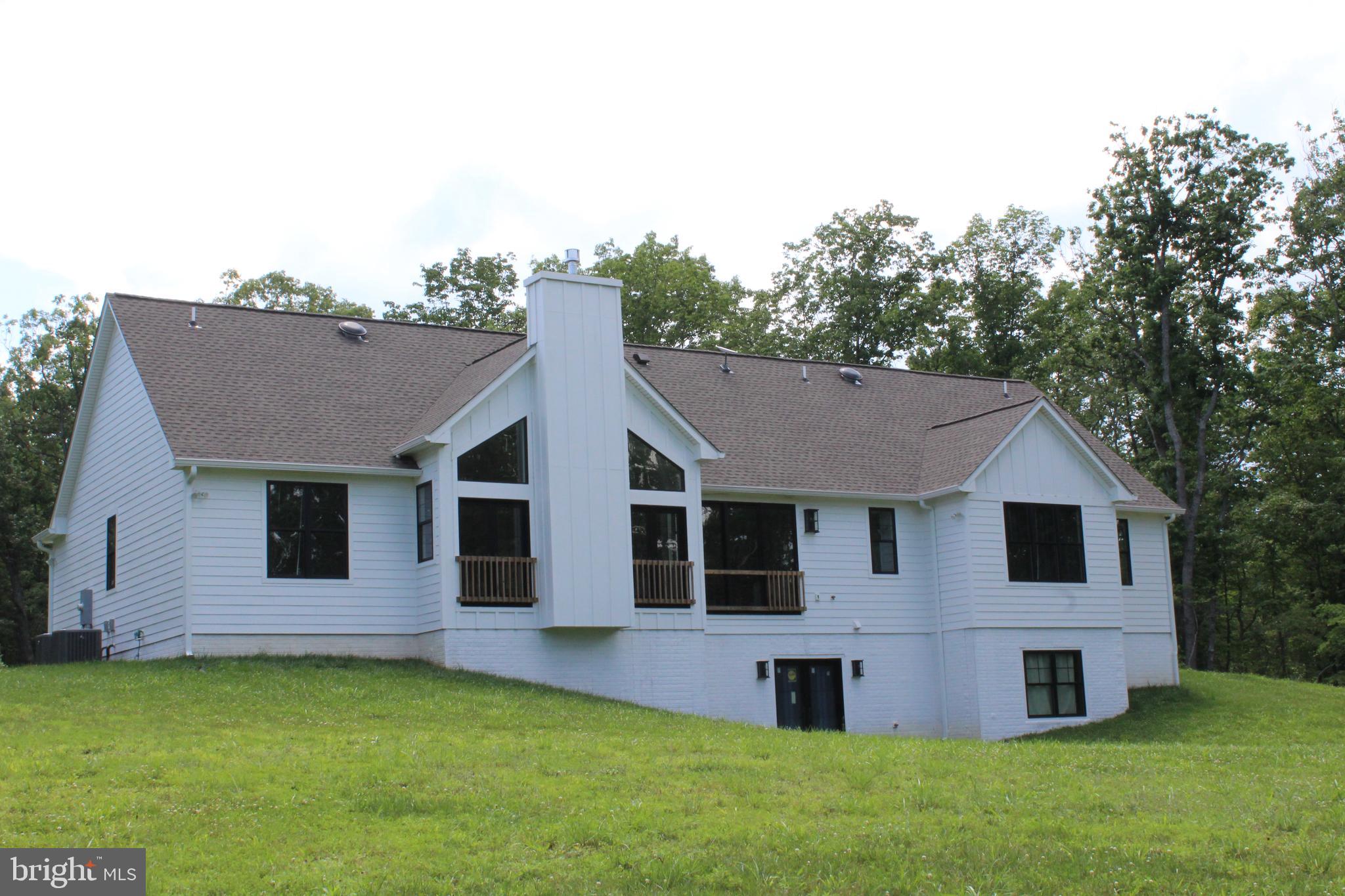 3011 WINDSWEPT LANE