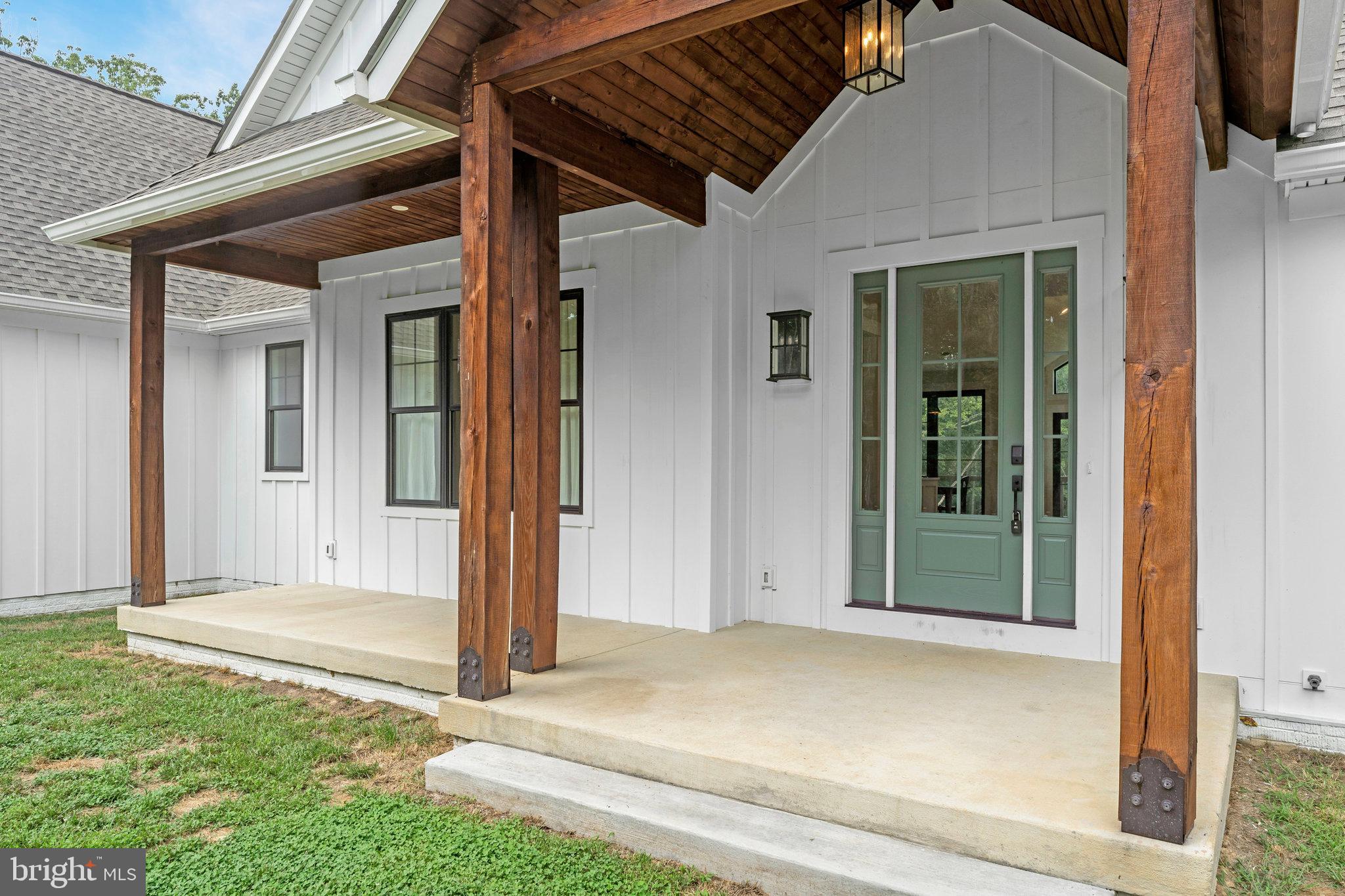 3011 WINDSWEPT LANE