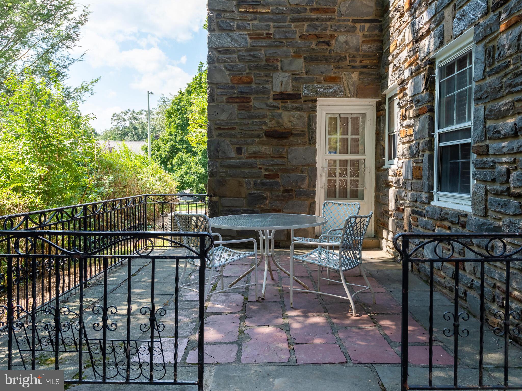 MERION STATION - Residential