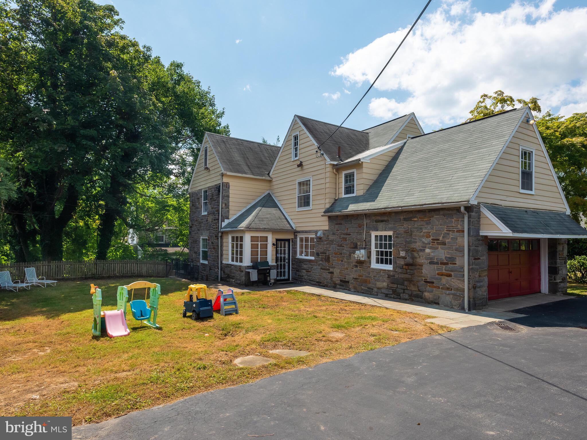 MERION STATION - Residential