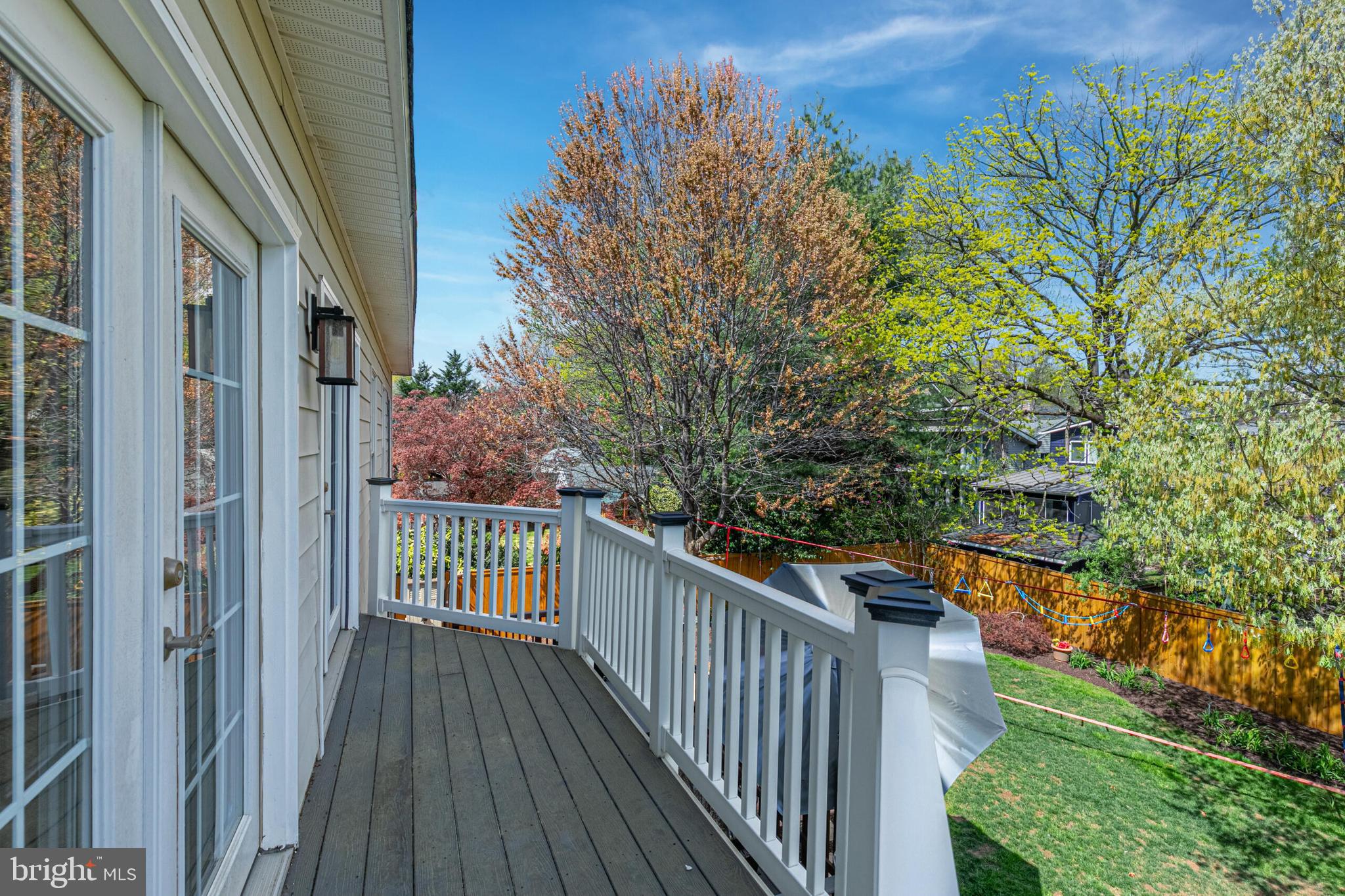 OVER LEE KNOLLS - Residential