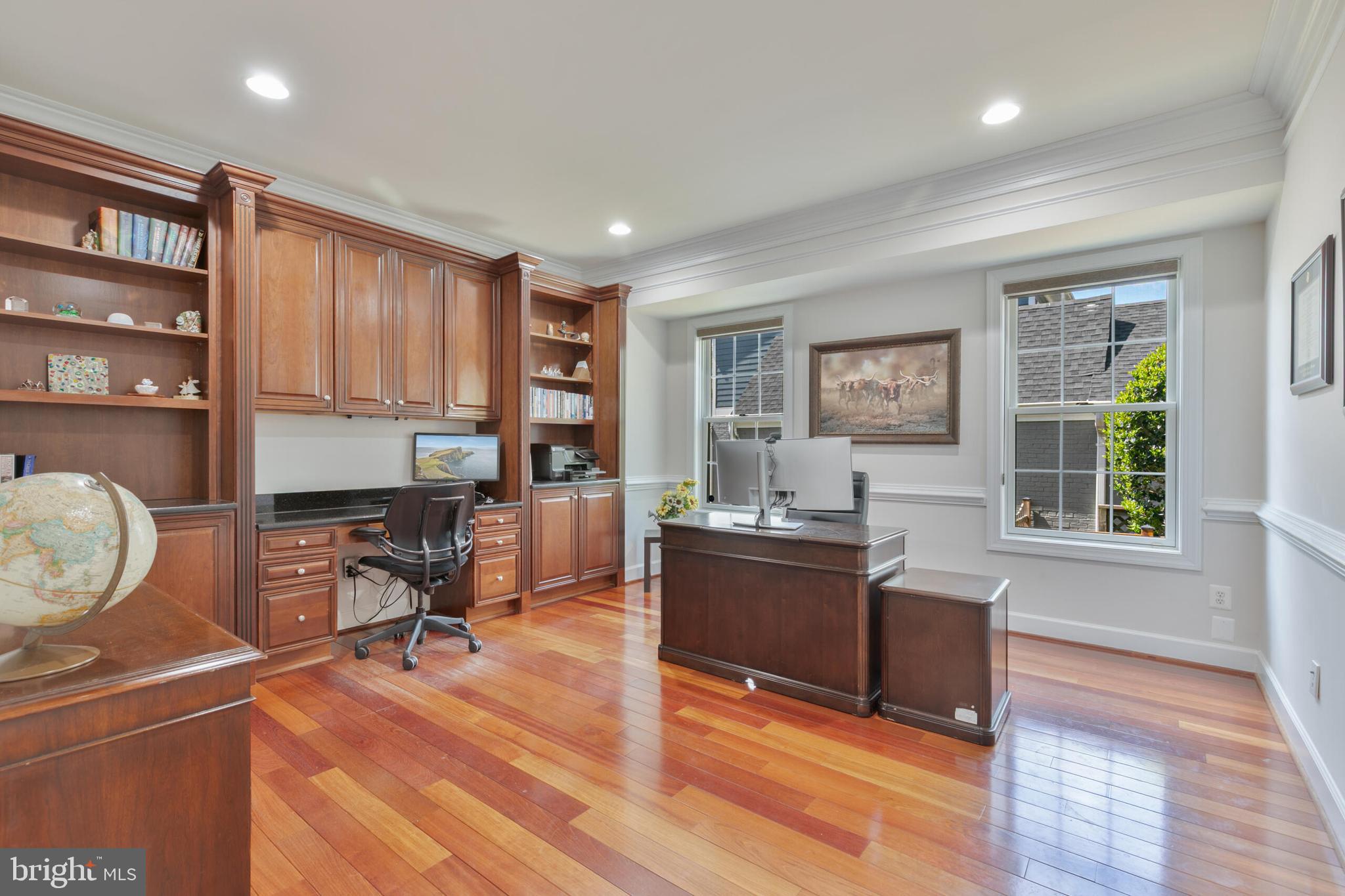 OVER LEE KNOLLS - Residential