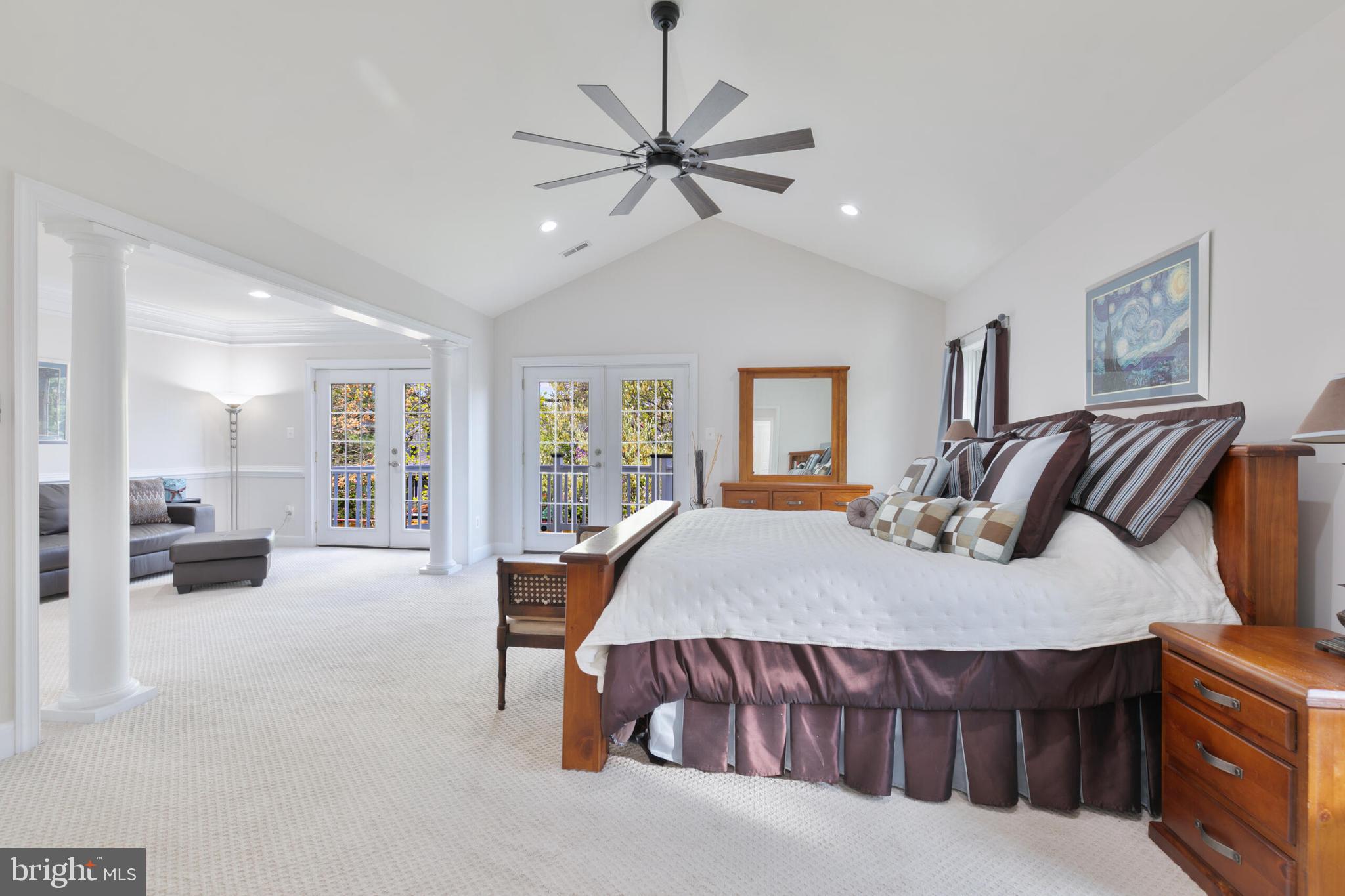 OVER LEE KNOLLS - Residential