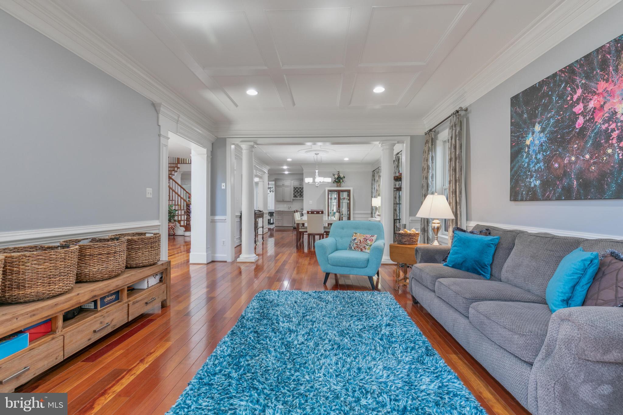 OVER LEE KNOLLS - Residential