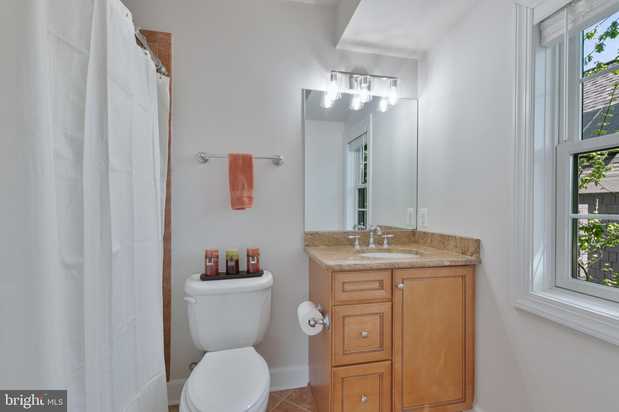 OVER LEE KNOLLS - Residential