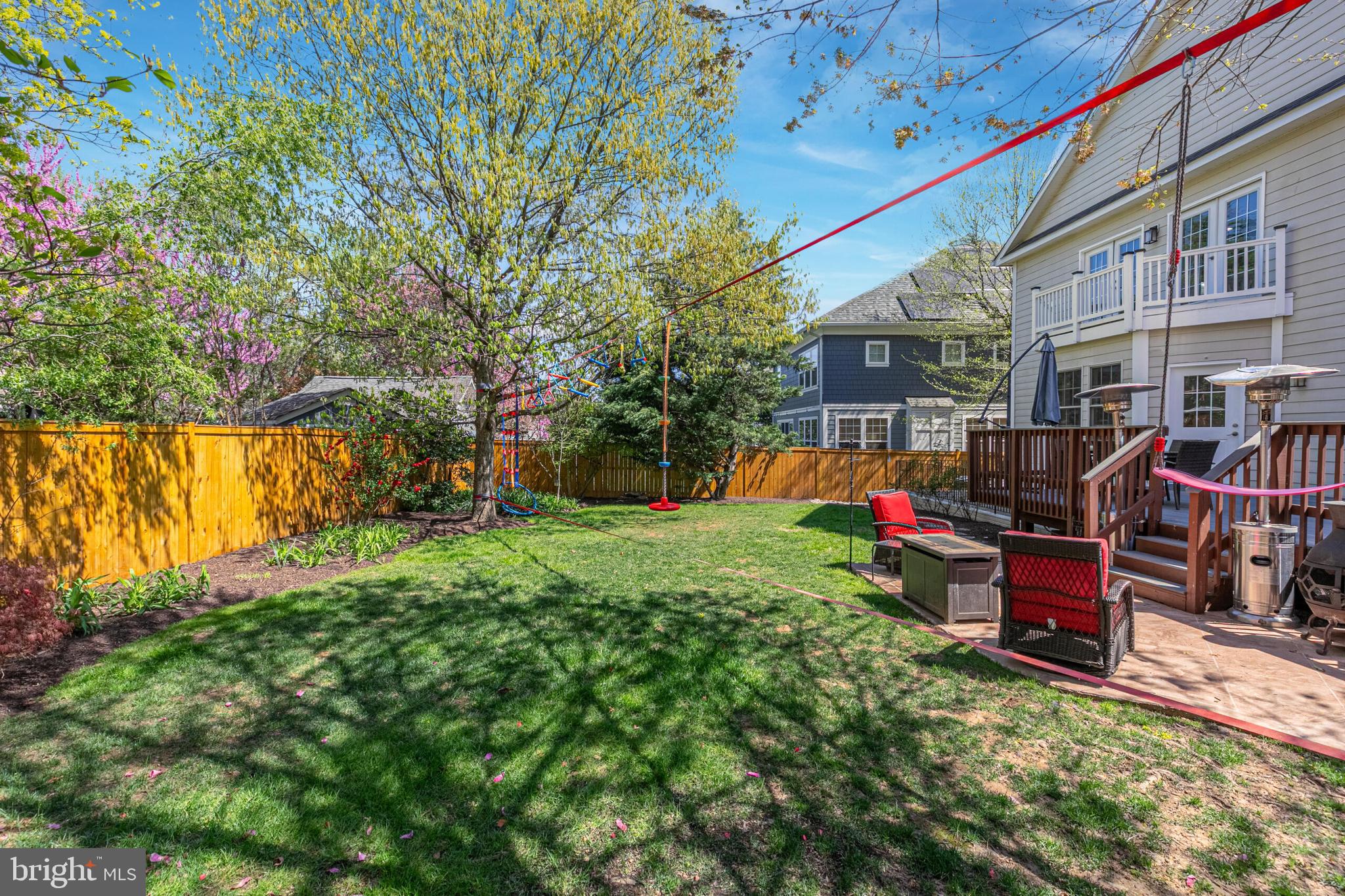 OVER LEE KNOLLS - Residential