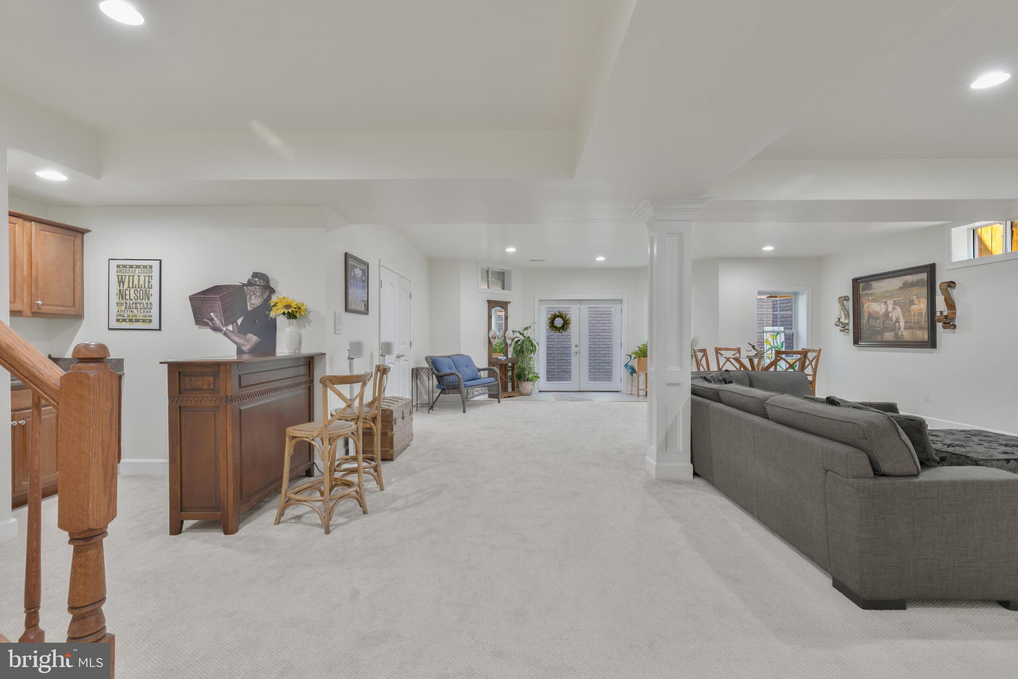 OVER LEE KNOLLS - Residential