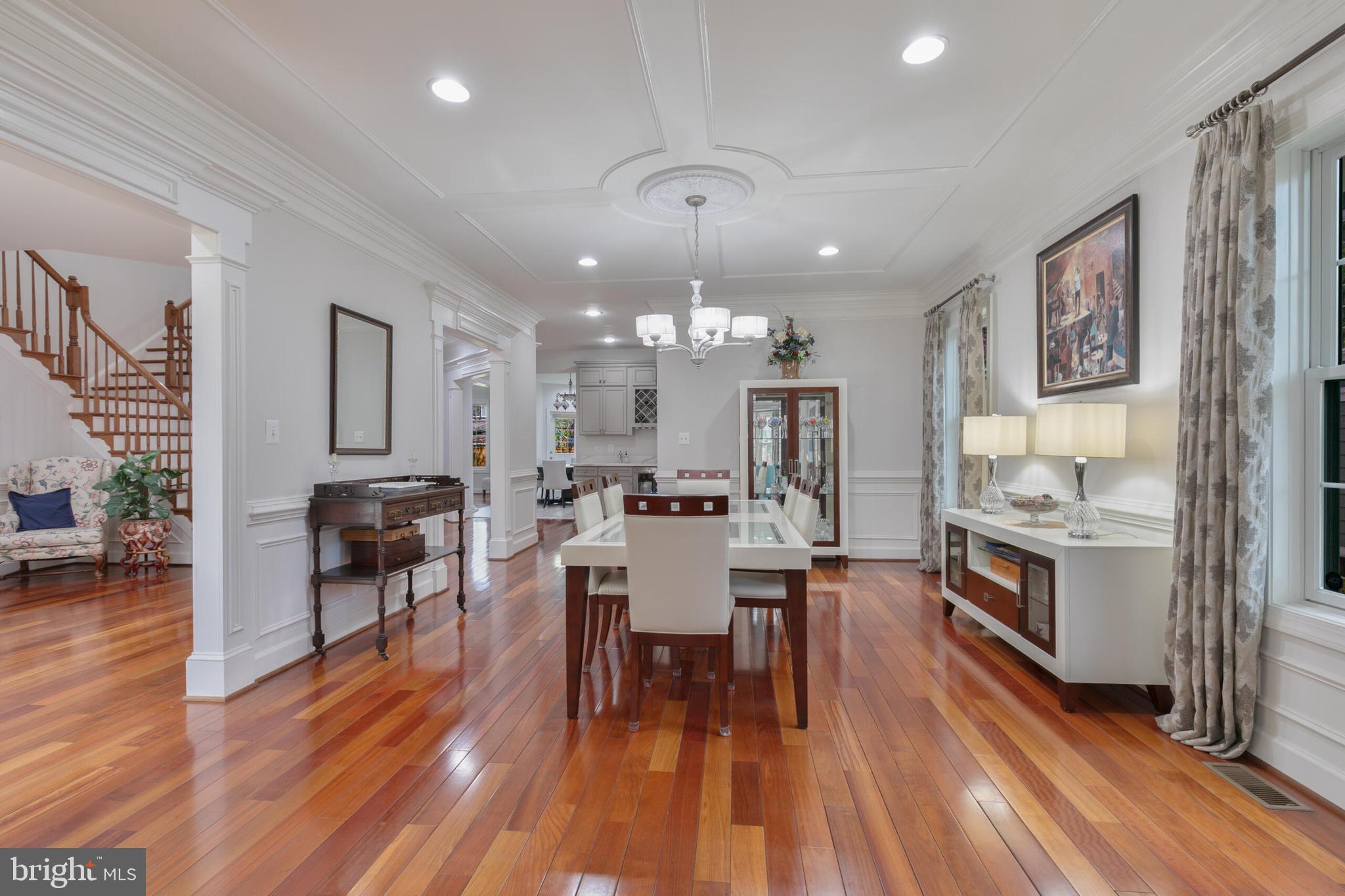 OVER LEE KNOLLS - Residential