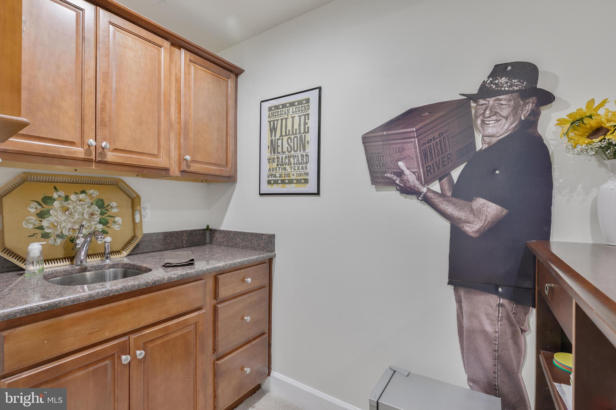 OVER LEE KNOLLS - Residential