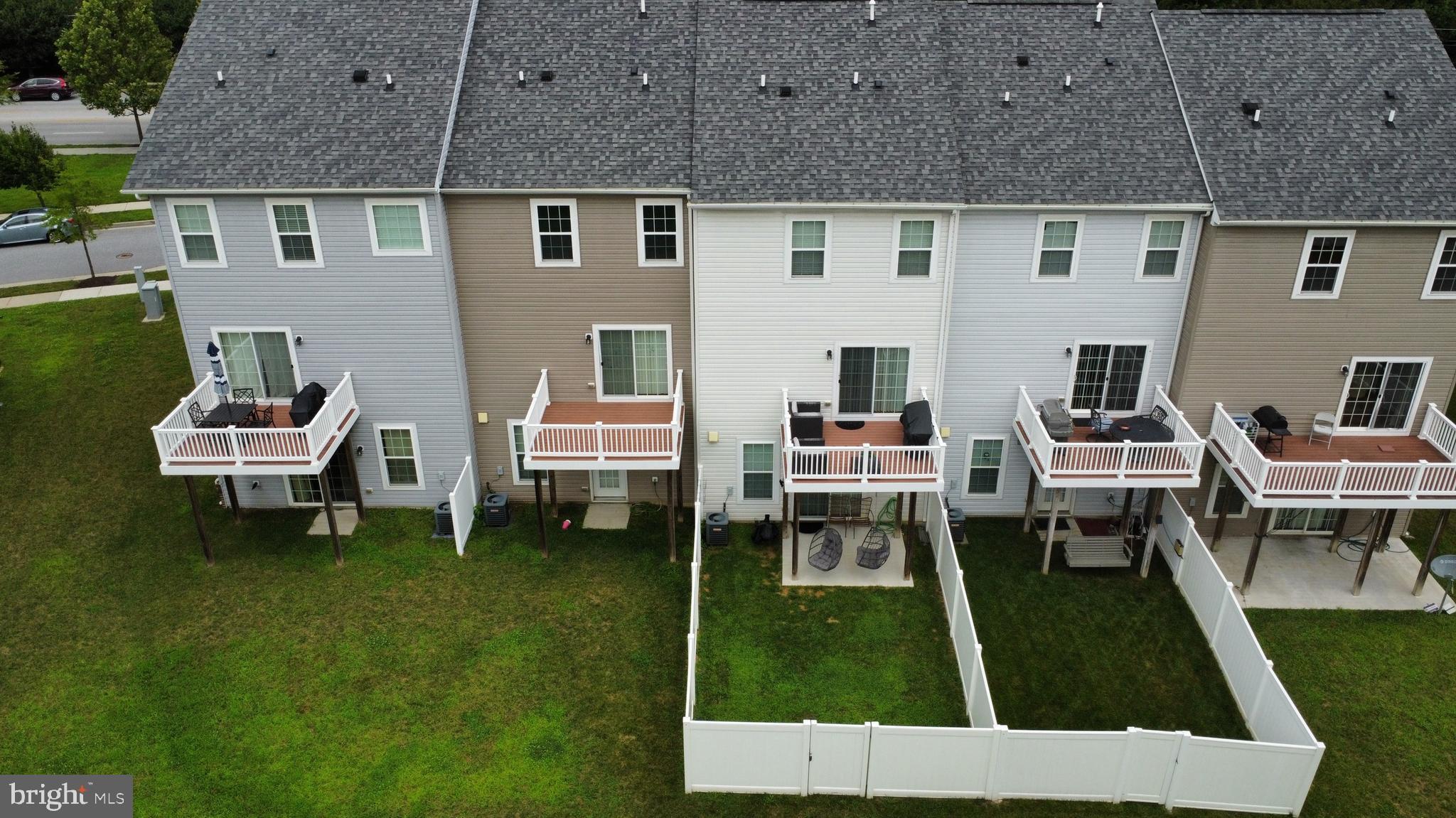 BALLARD GREEN - Residential