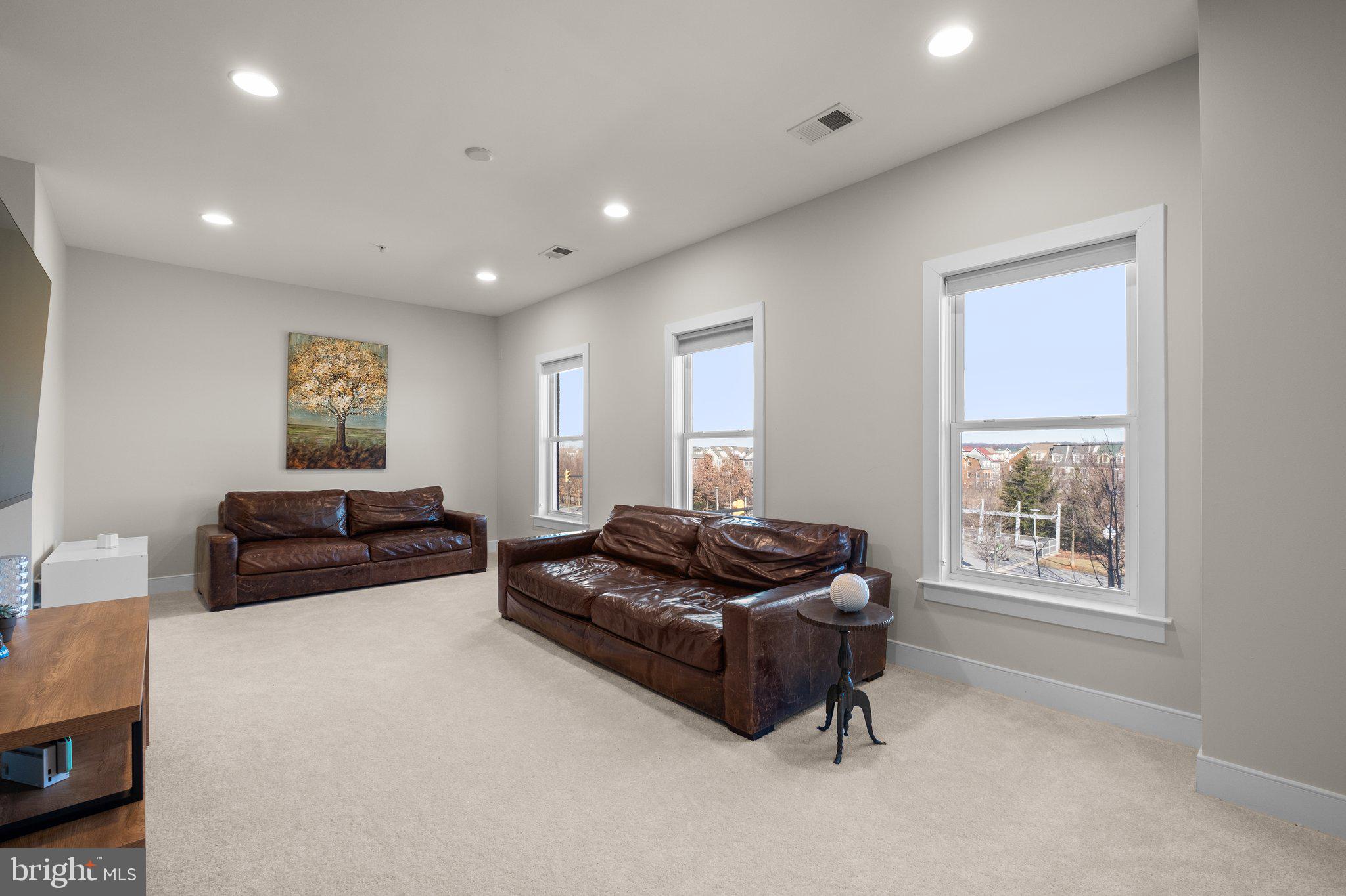 POTOMAC YARD - Residential