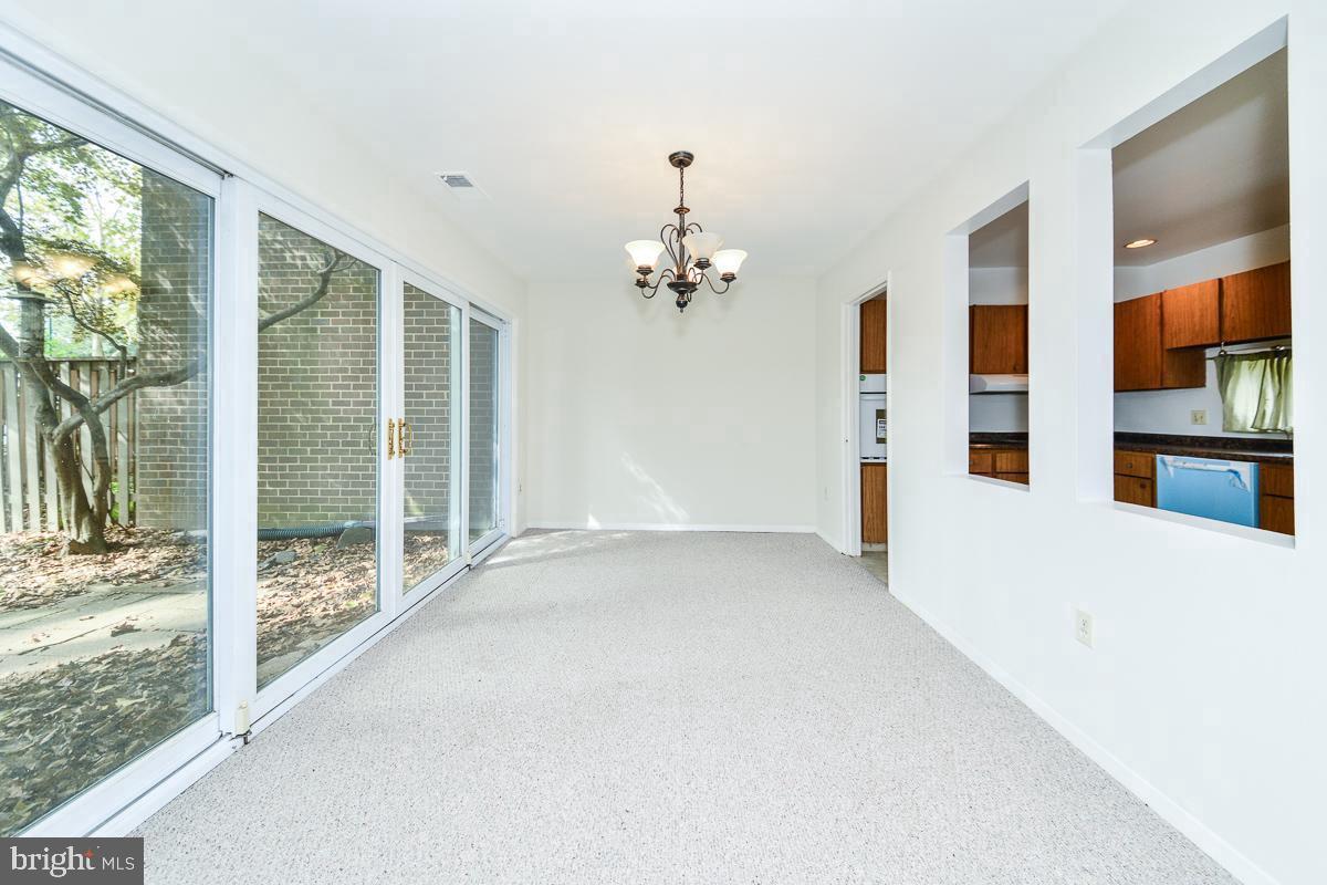 RESTON - Residential Lease