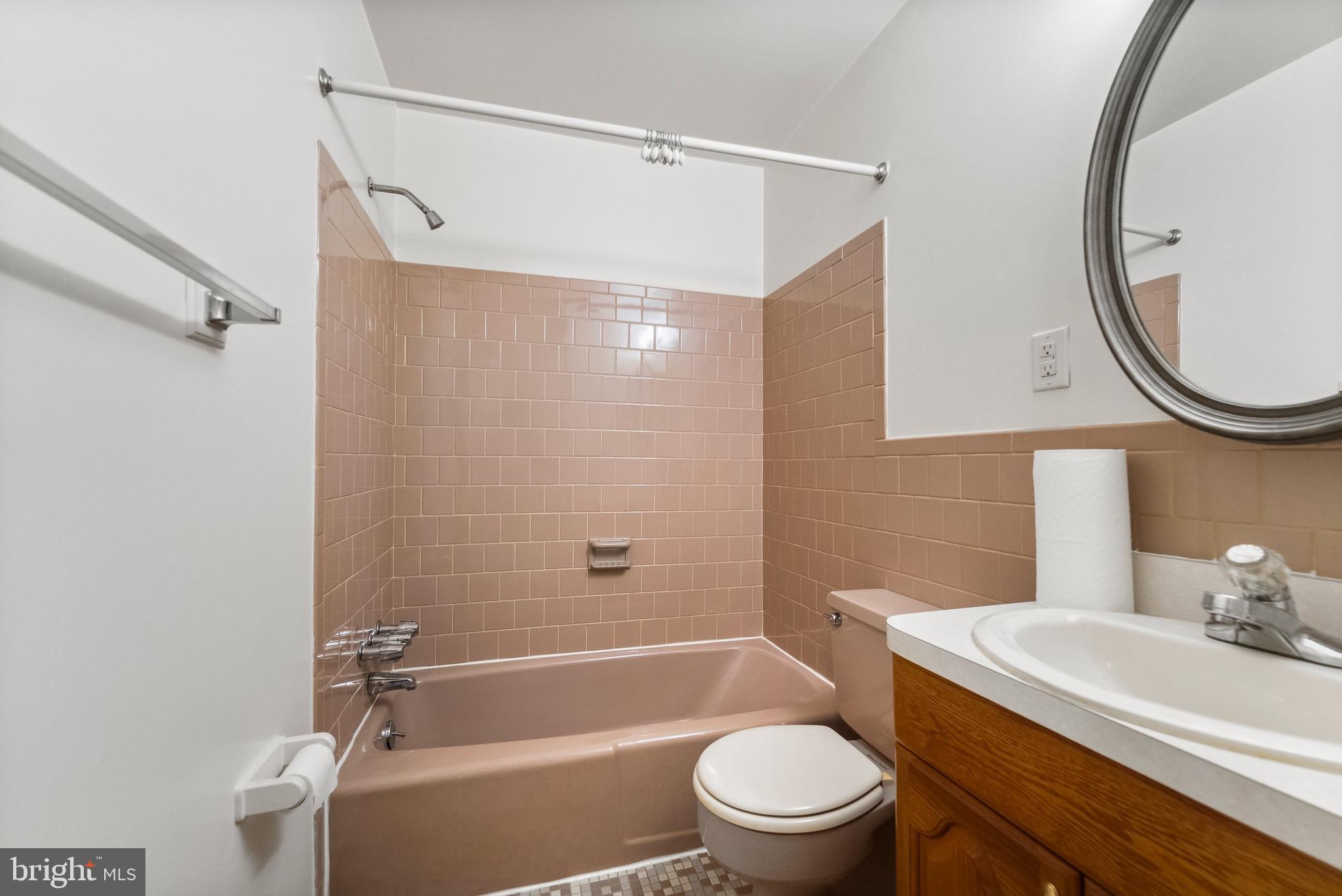 BOXWOOD VILLAGE - Residential