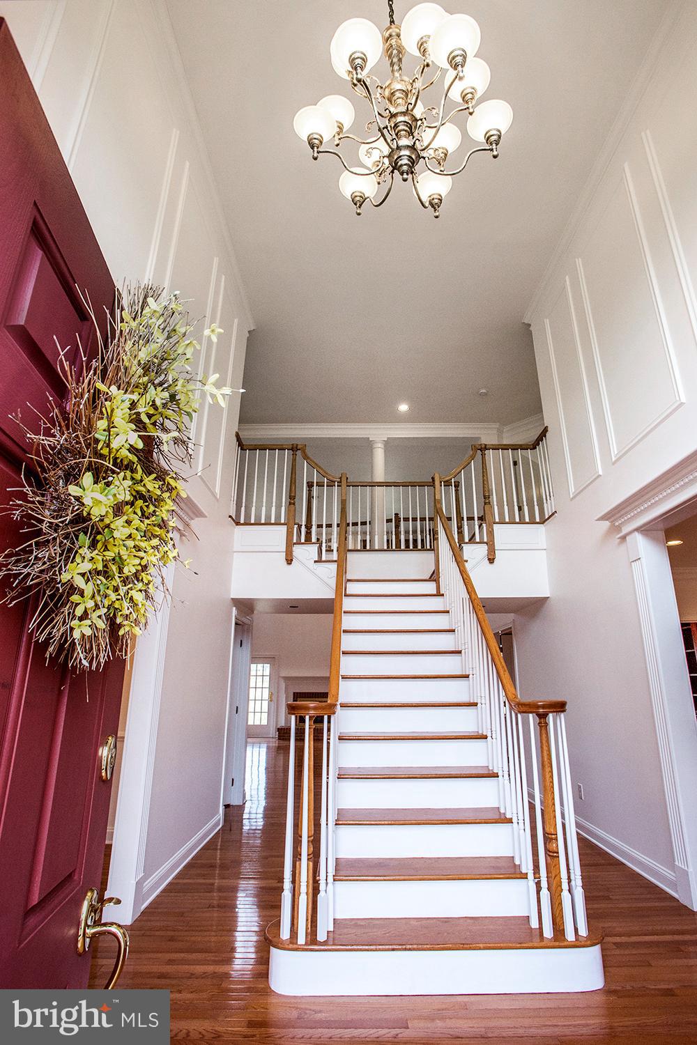 189 CHRISTOPHER DRIVE