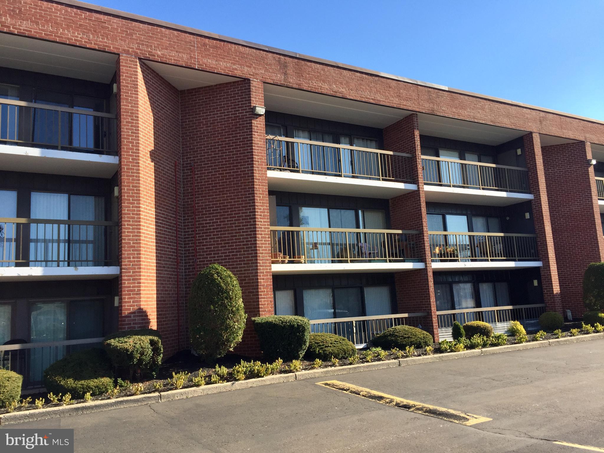 EXCELSIOR MID-RISE - Residential