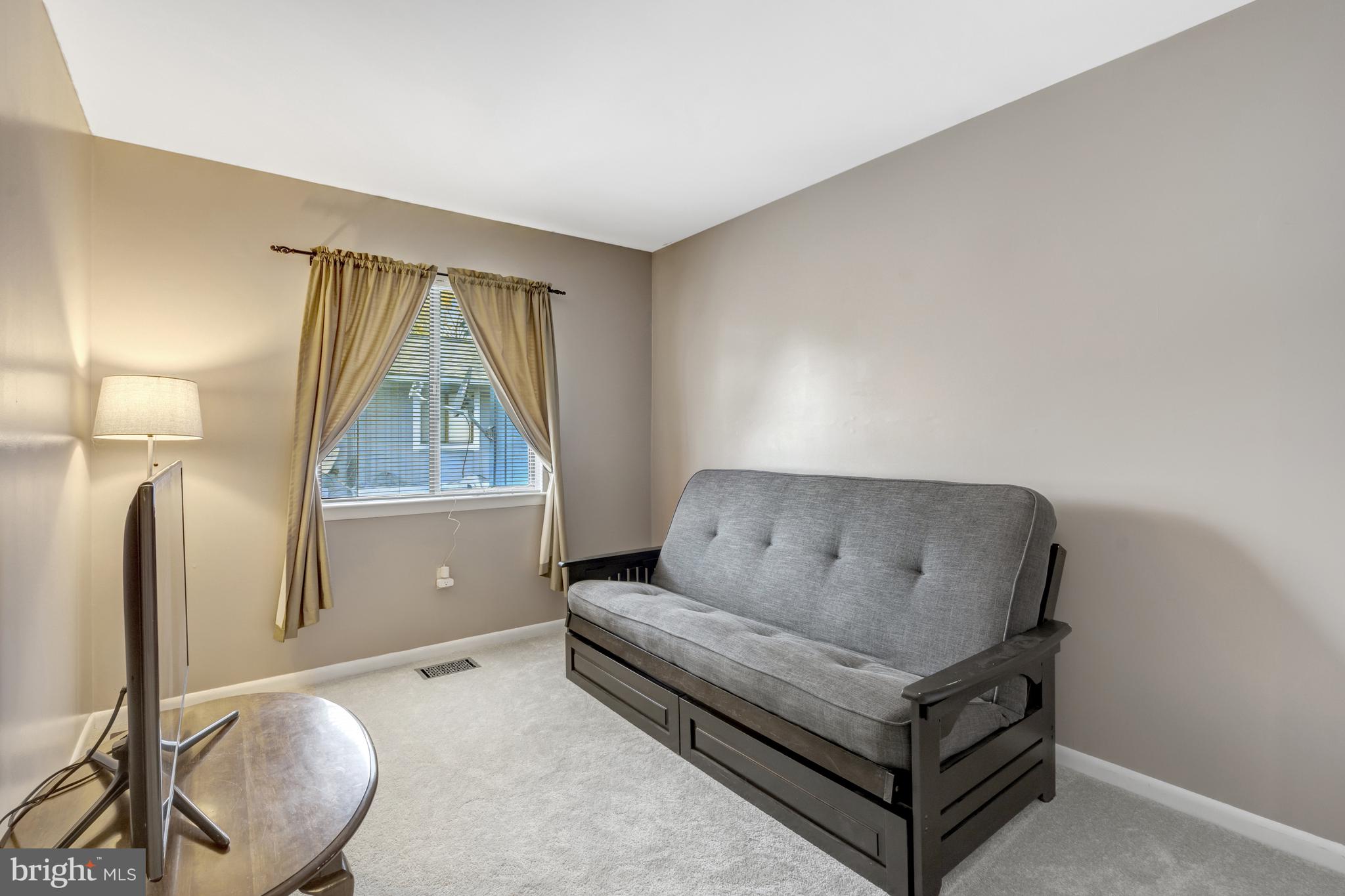 PINEWOOD PARK - Residential