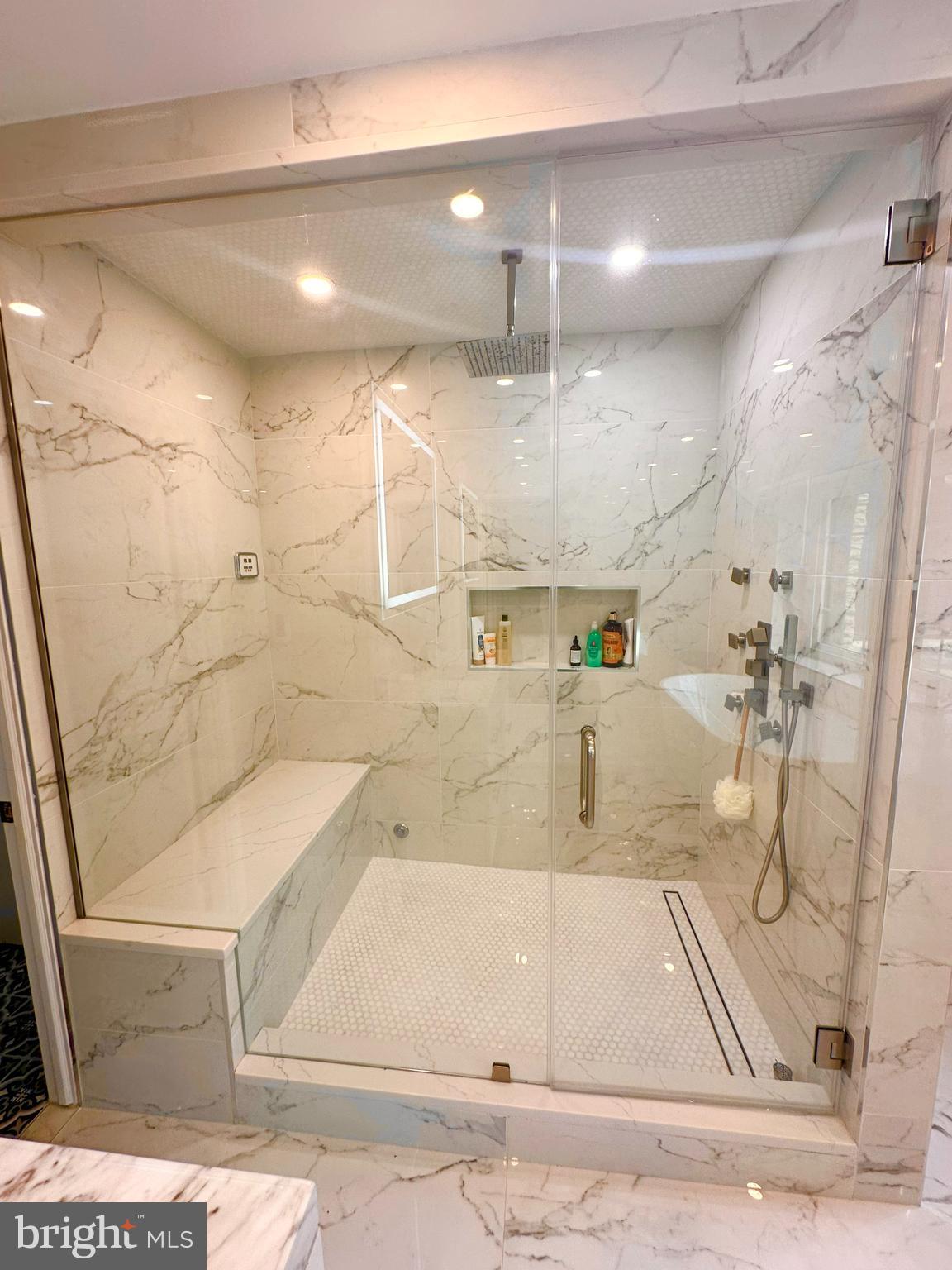 WYNNEWOOD - Residential