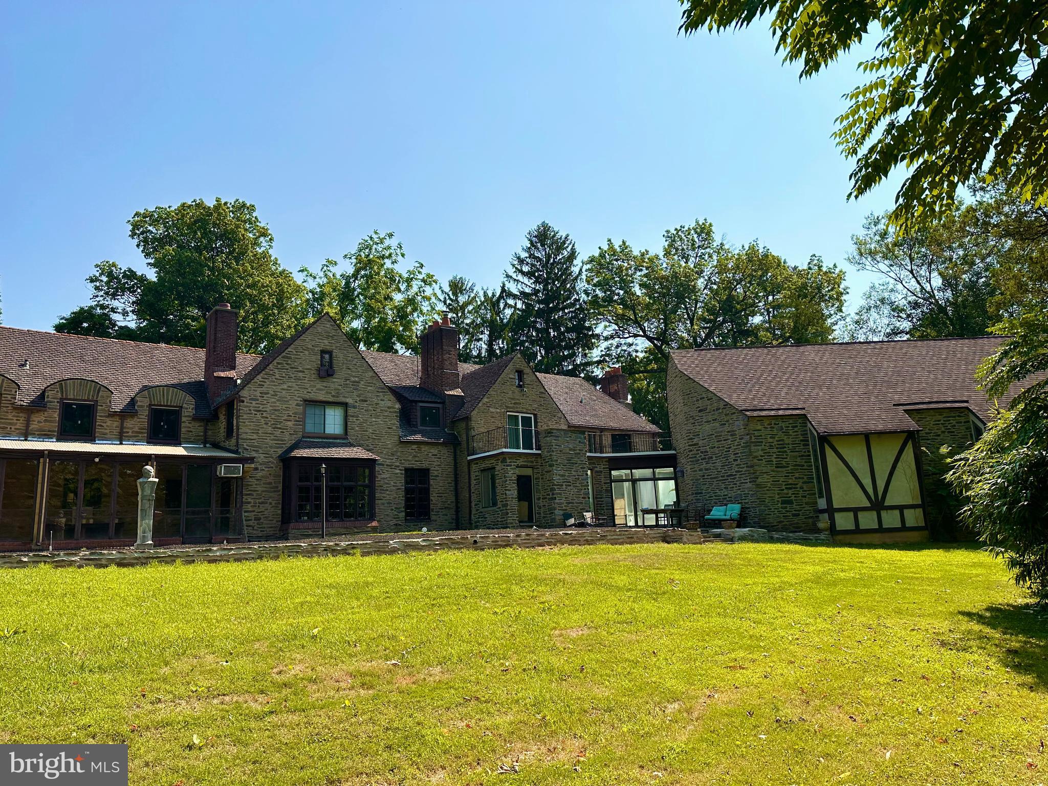 WYNNEWOOD - Residential