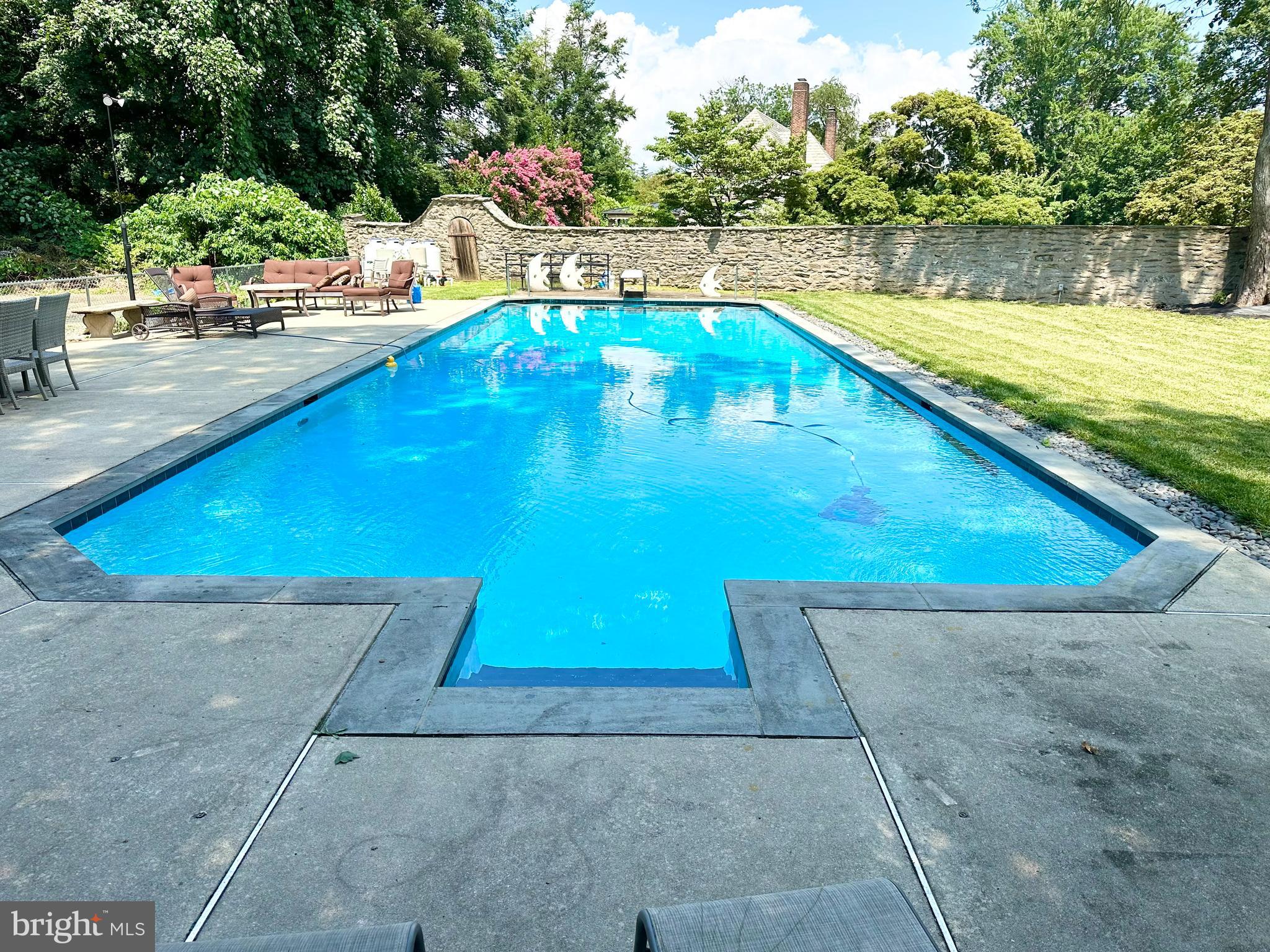 WYNNEWOOD - Residential