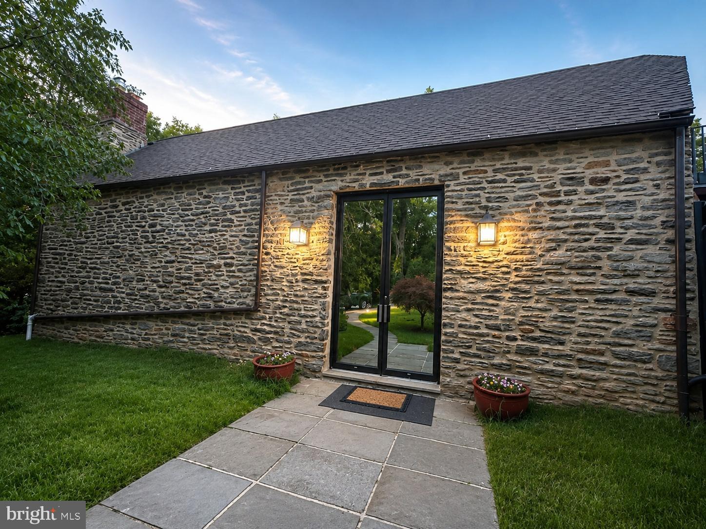 1319 REMINGTON ROAD