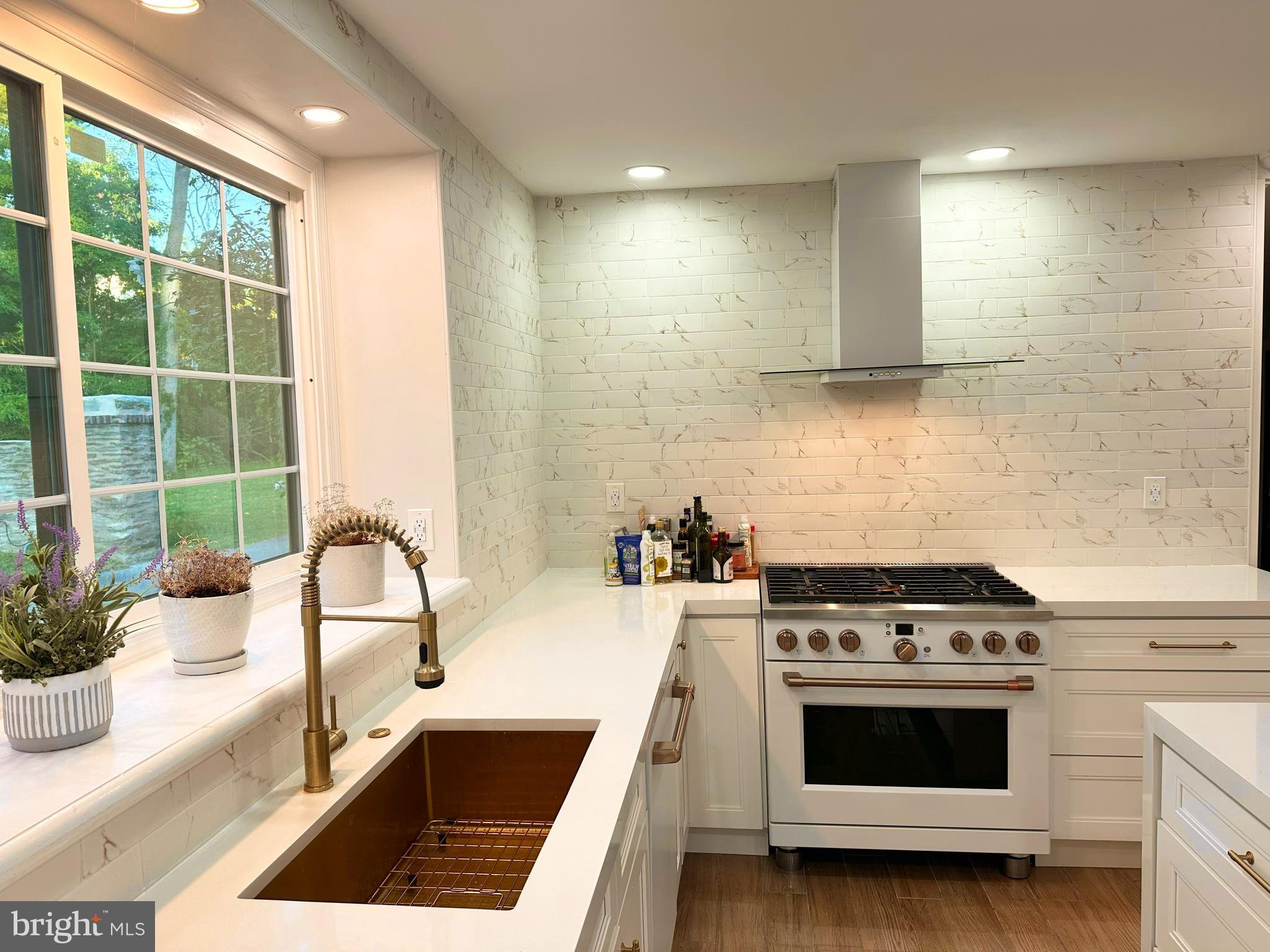 WYNNEWOOD - Residential