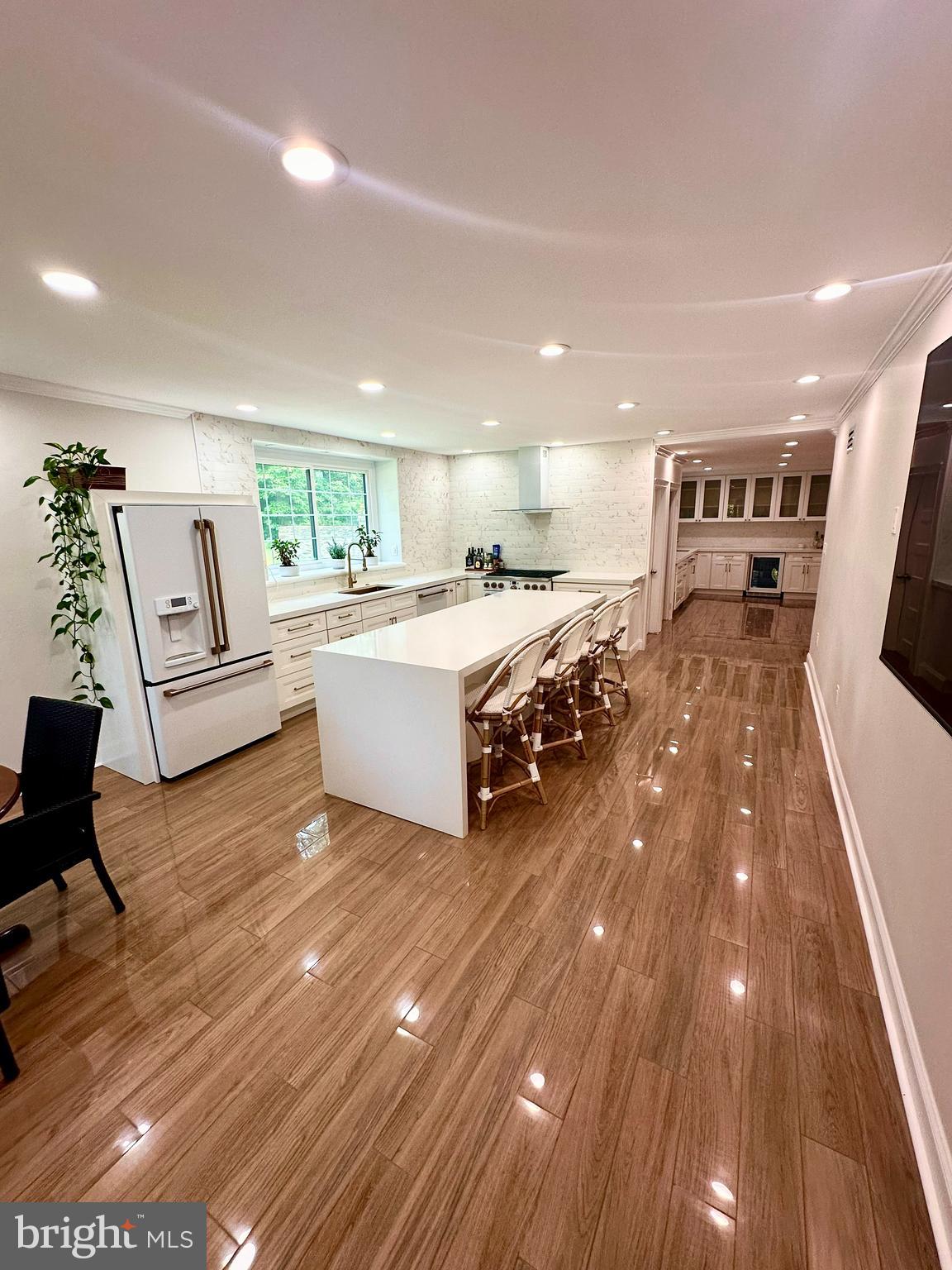 WYNNEWOOD - Residential