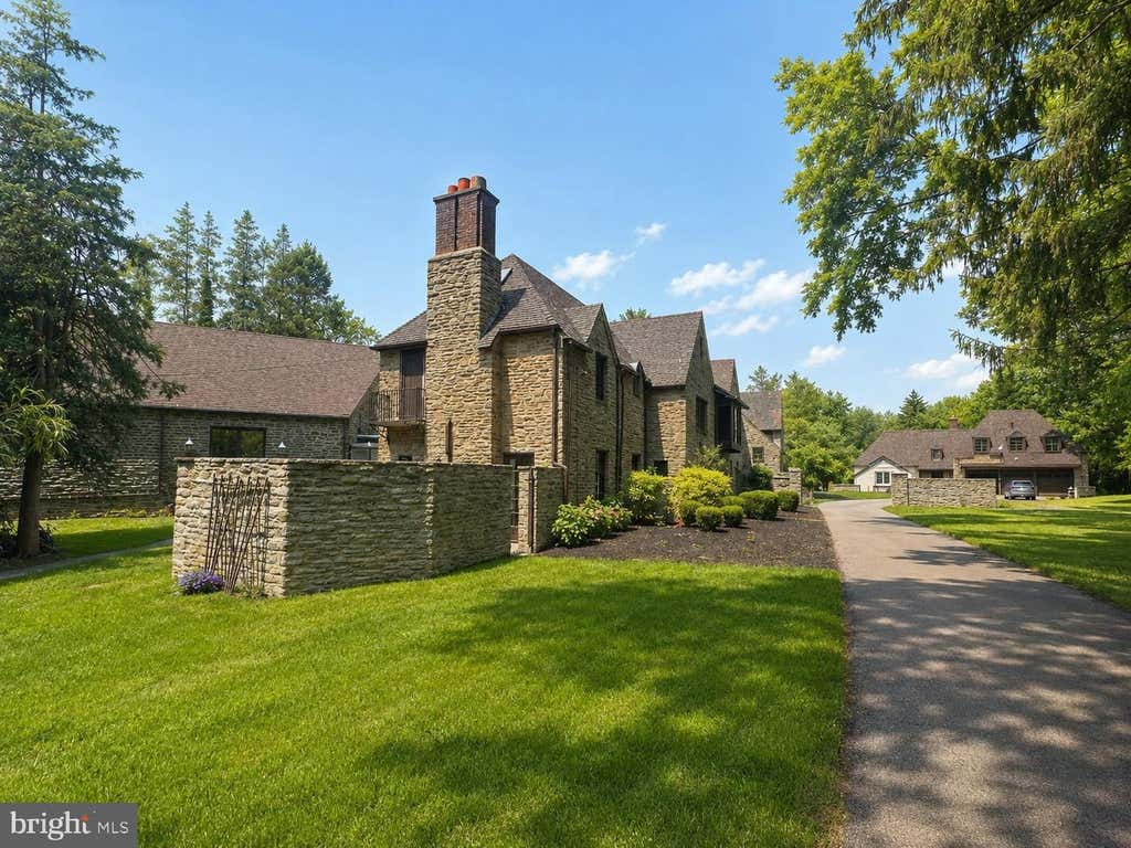 Photo of 1319 Remington Road, WYNNEWOOD, PA 19096 (MLS # PAMC2171220)