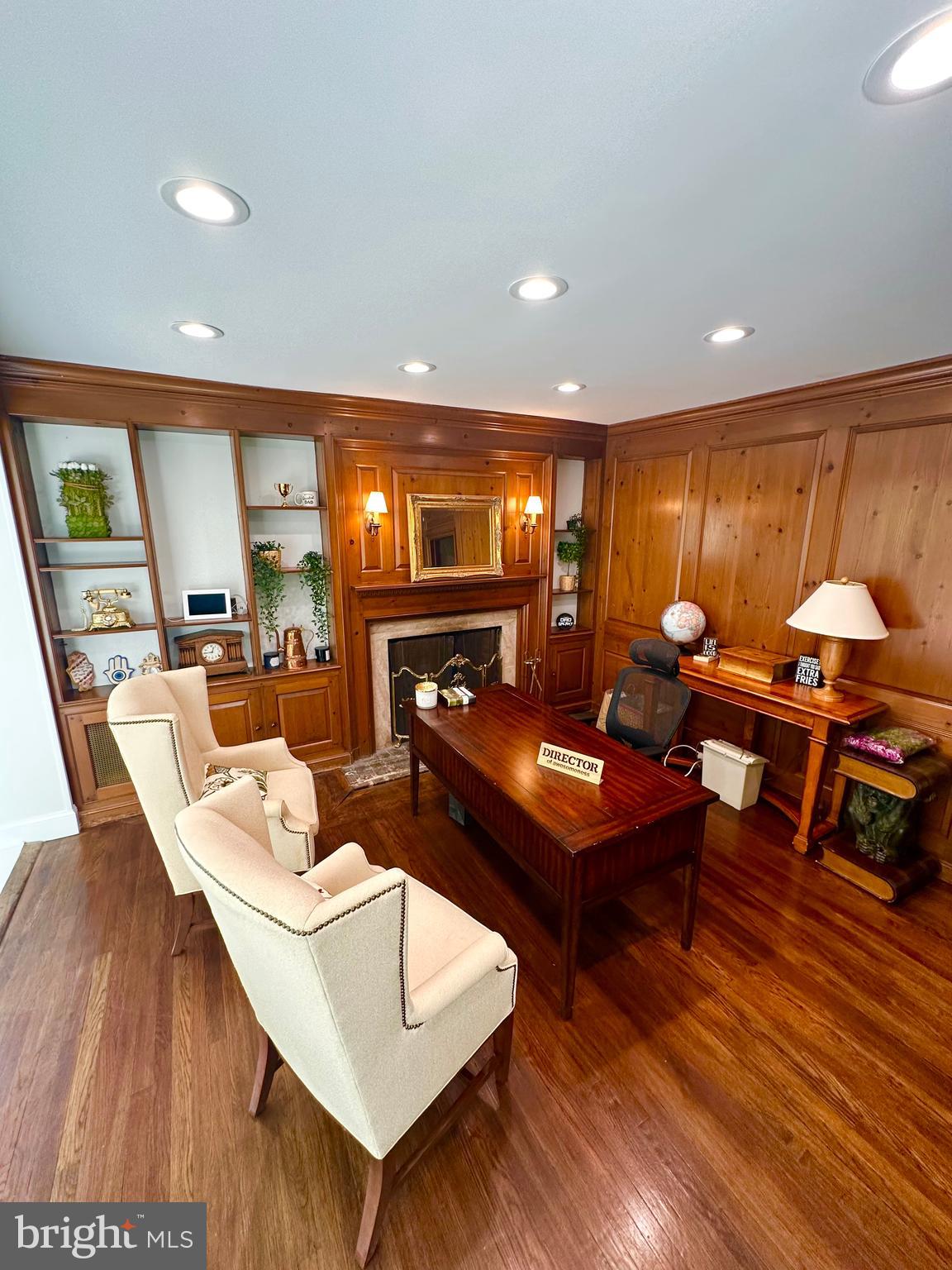 WYNNEWOOD - Residential