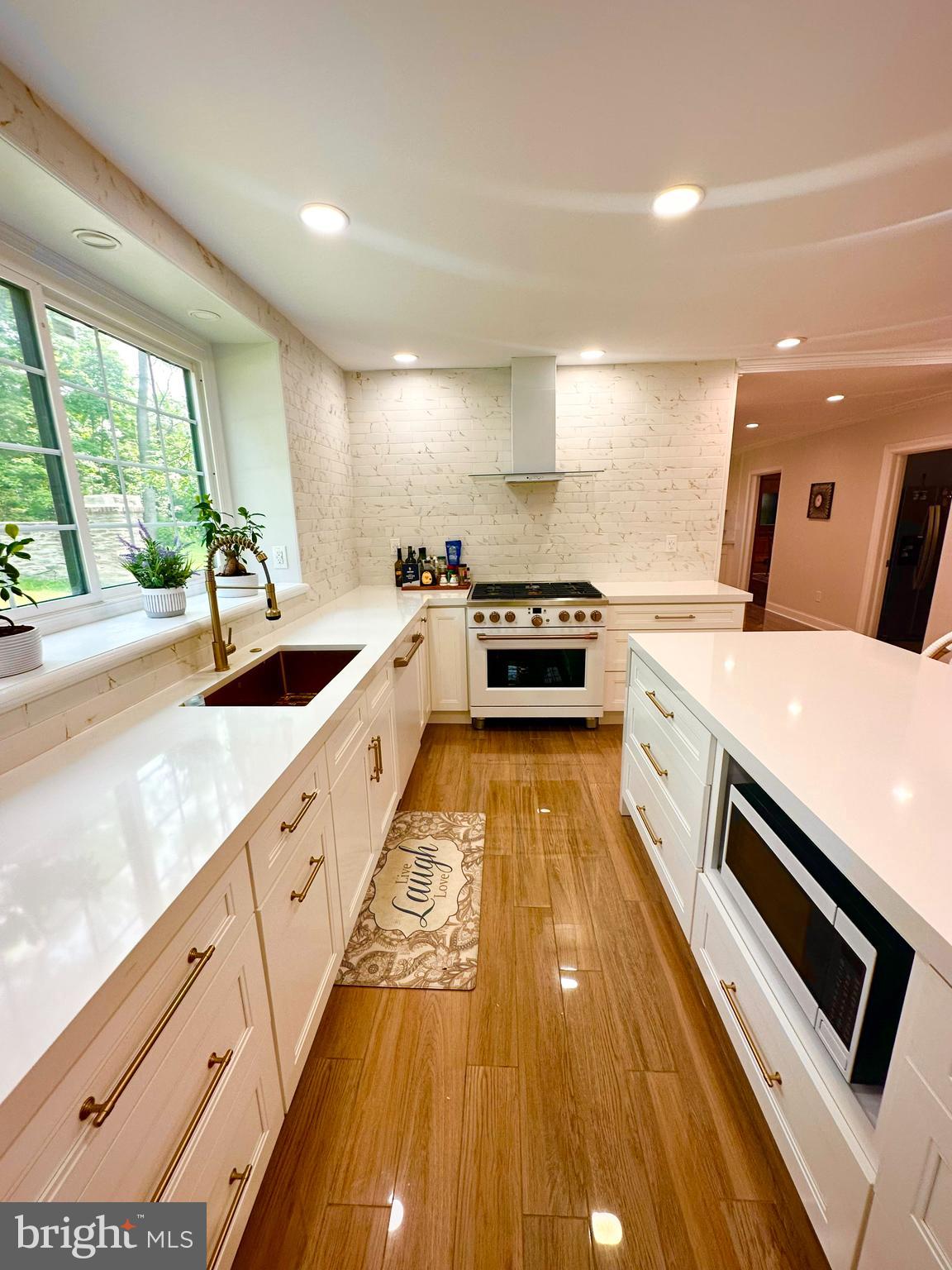 WYNNEWOOD - Residential