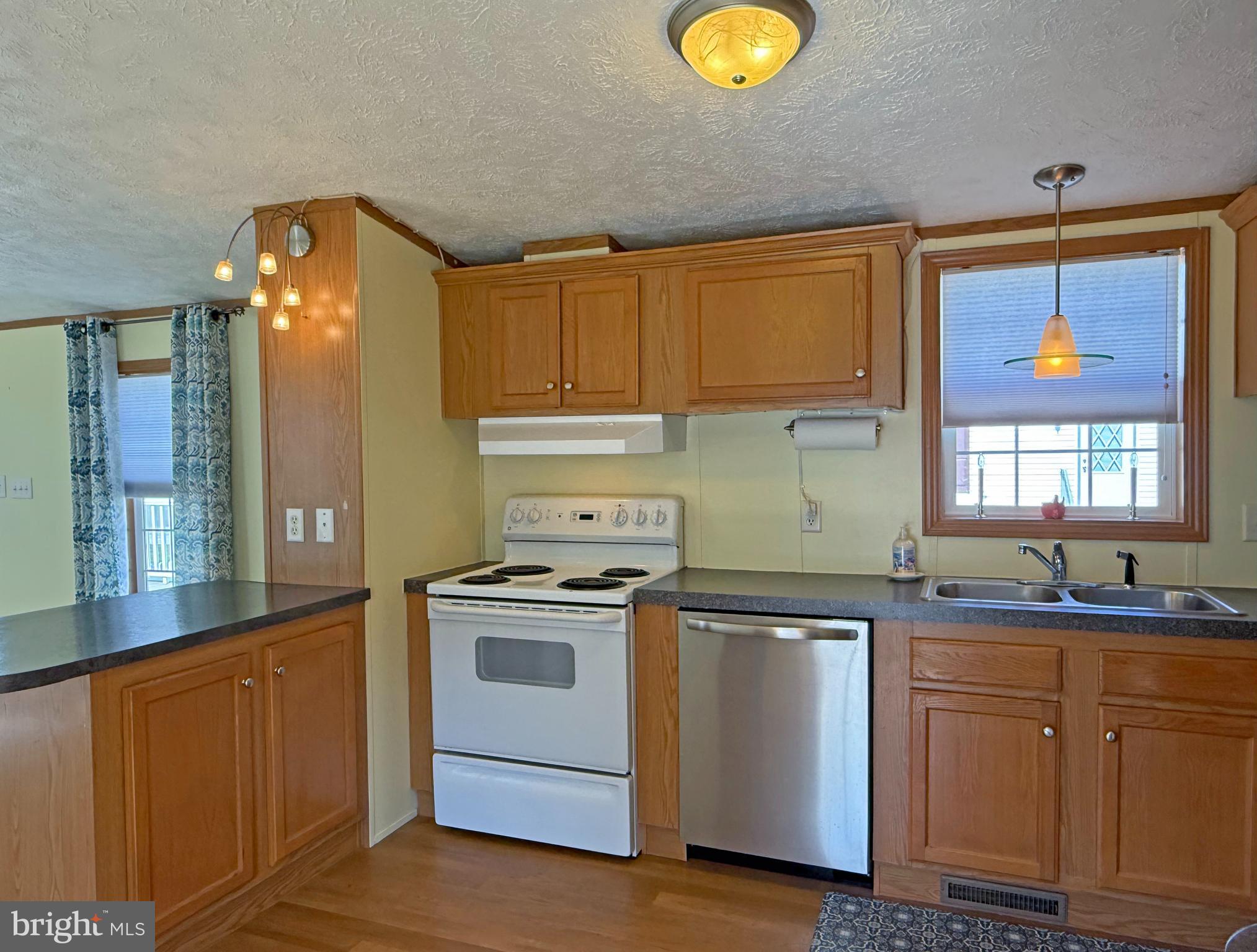 SILVERVIEW FARM MHP - Residential