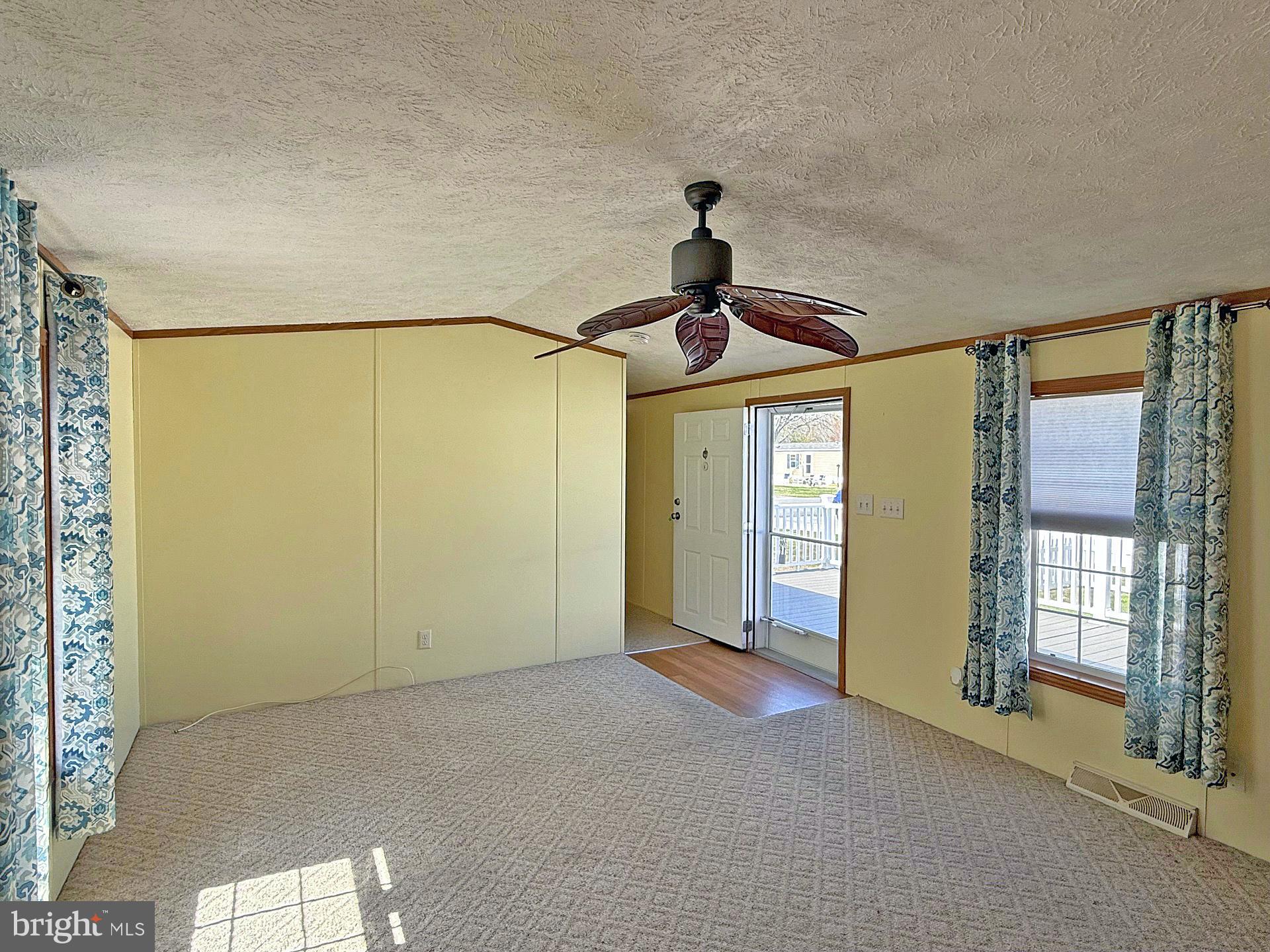 SILVERVIEW FARM MHP - Residential