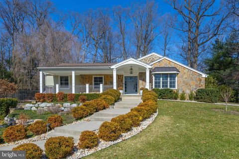 Homes For Sale - 32 Imperial Drive<br/> CHERRY HILL, NJ 08003