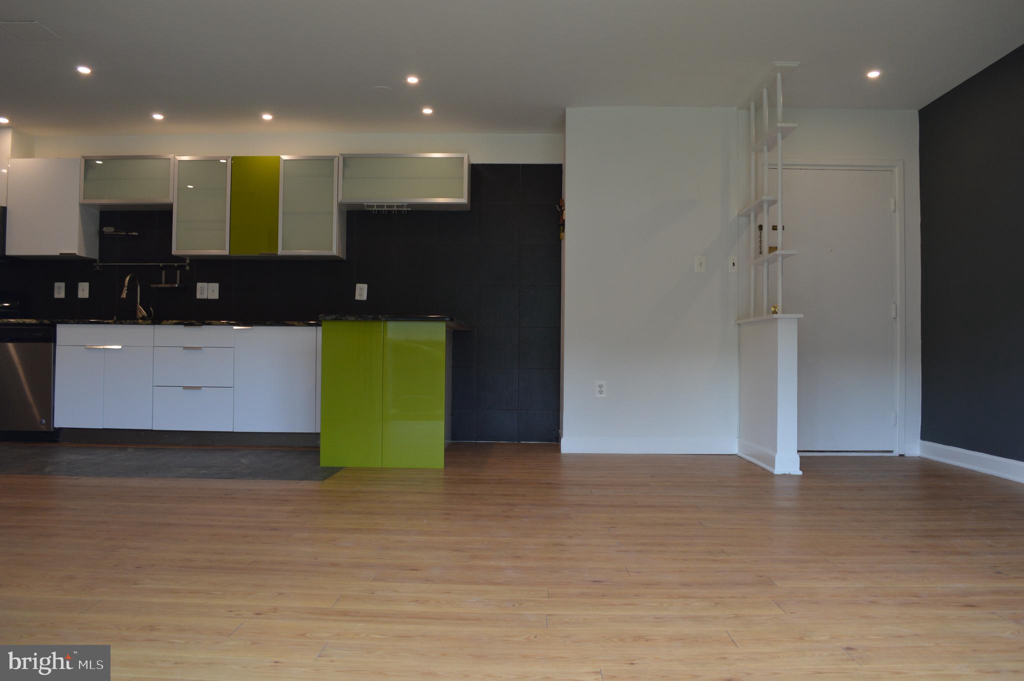 MOSBY WOODS GARDEN - Residential Lease