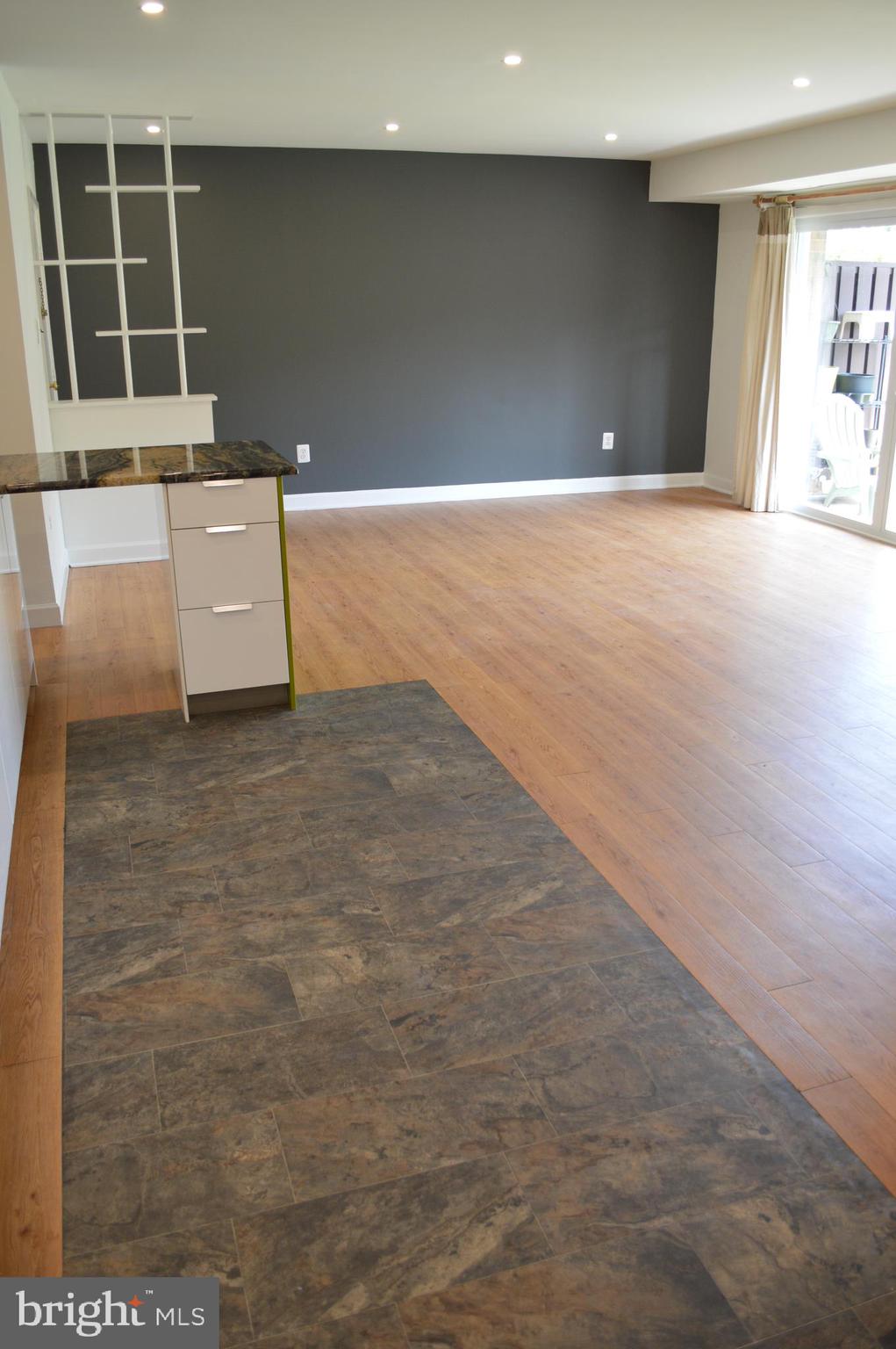 MOSBY WOODS GARDEN - Residential Lease