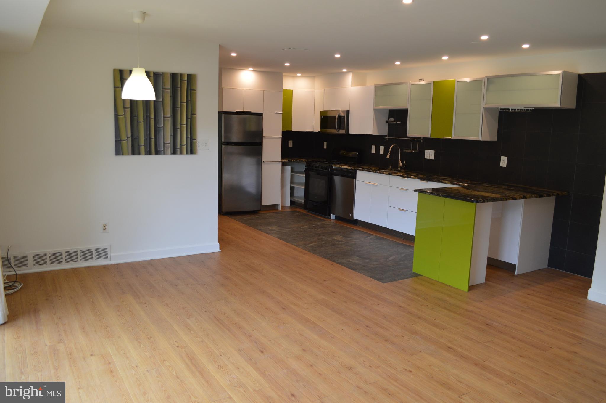 MOSBY WOODS GARDEN - Residential Lease