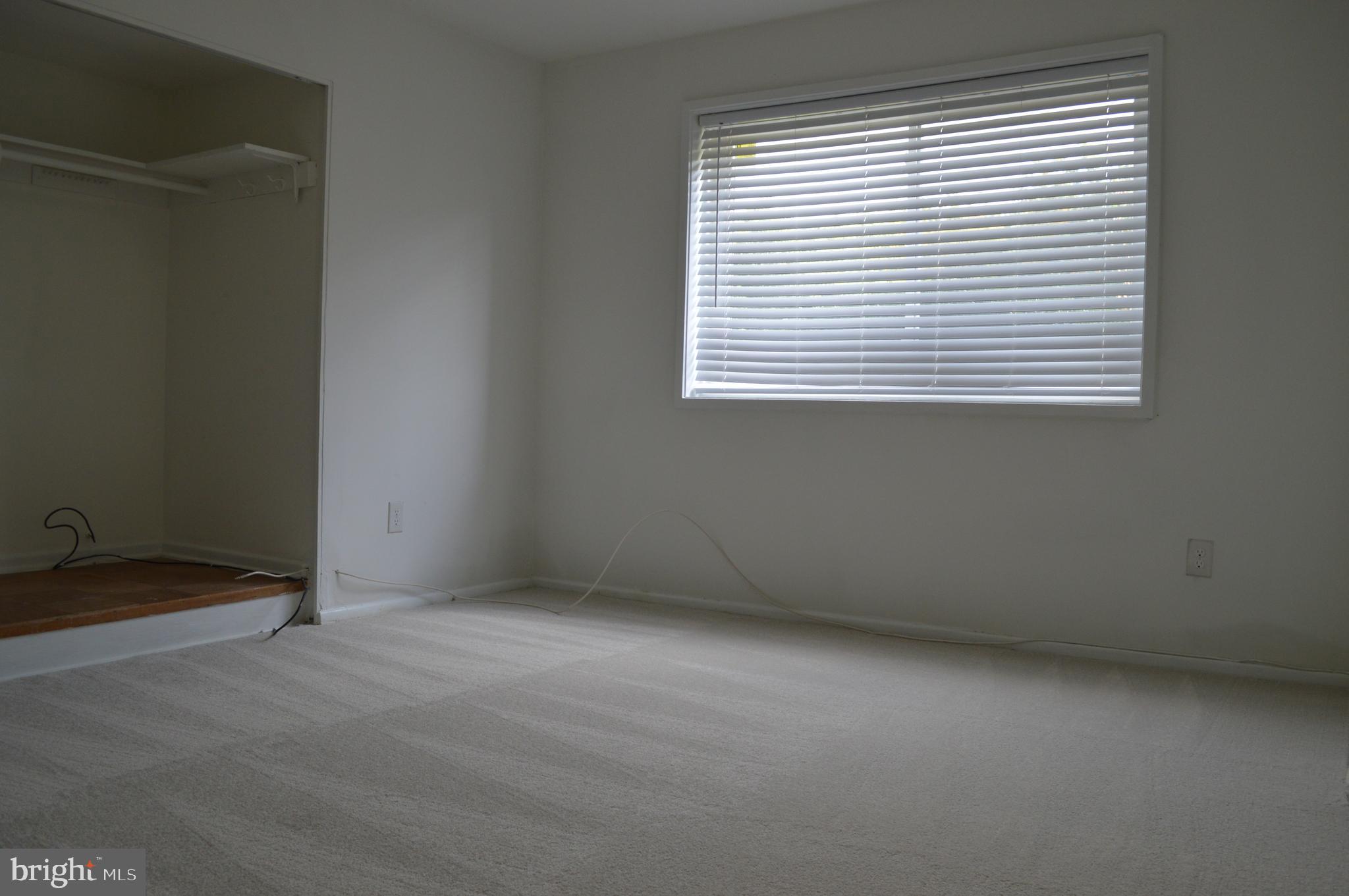 MOSBY WOODS GARDEN - Residential Lease